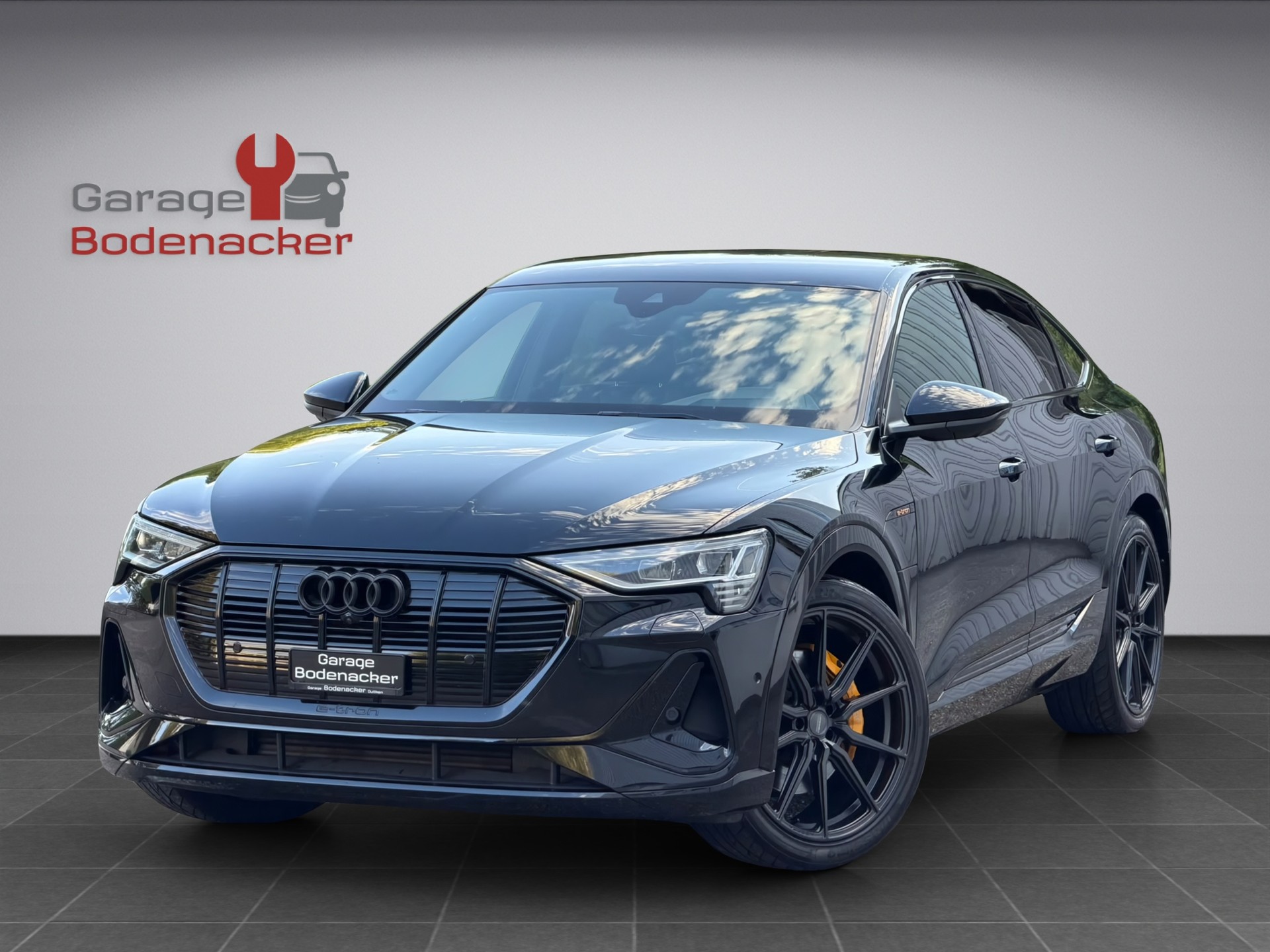AUDI e-tron 55 Sportback S Line quattro * 22 Zoll Vossen Räder * All Black Everything *-image-0