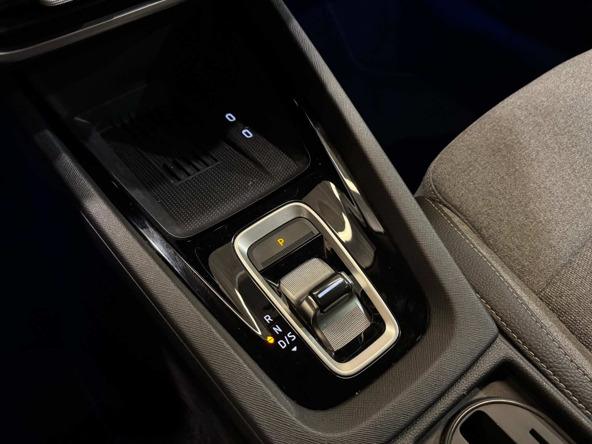 SKODA Octavia Combi 1.5 TSI mHEV DSG Selection-image-13