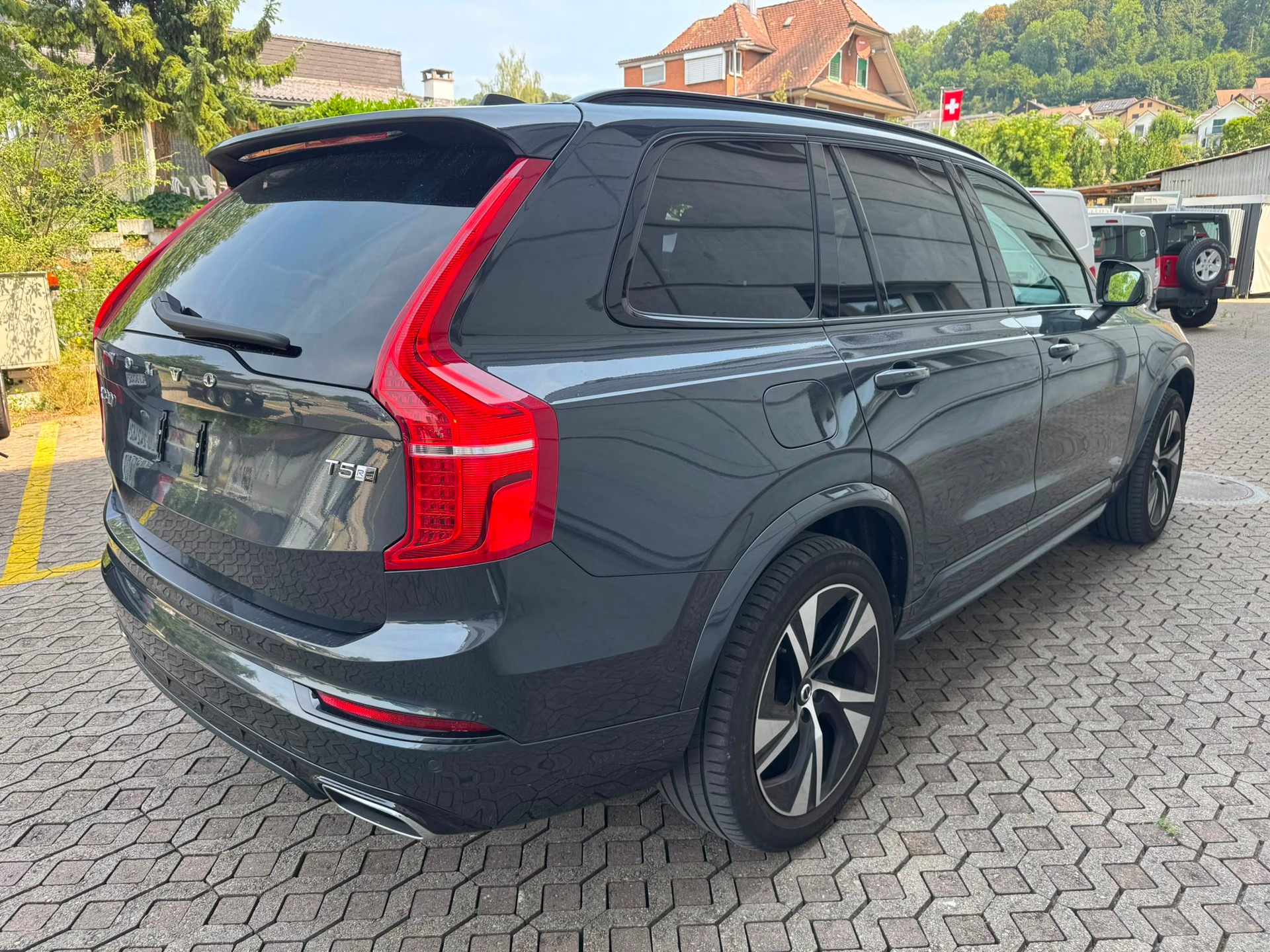 VOLVO XC90 T5 AWD R-Design Geartronic-image-4