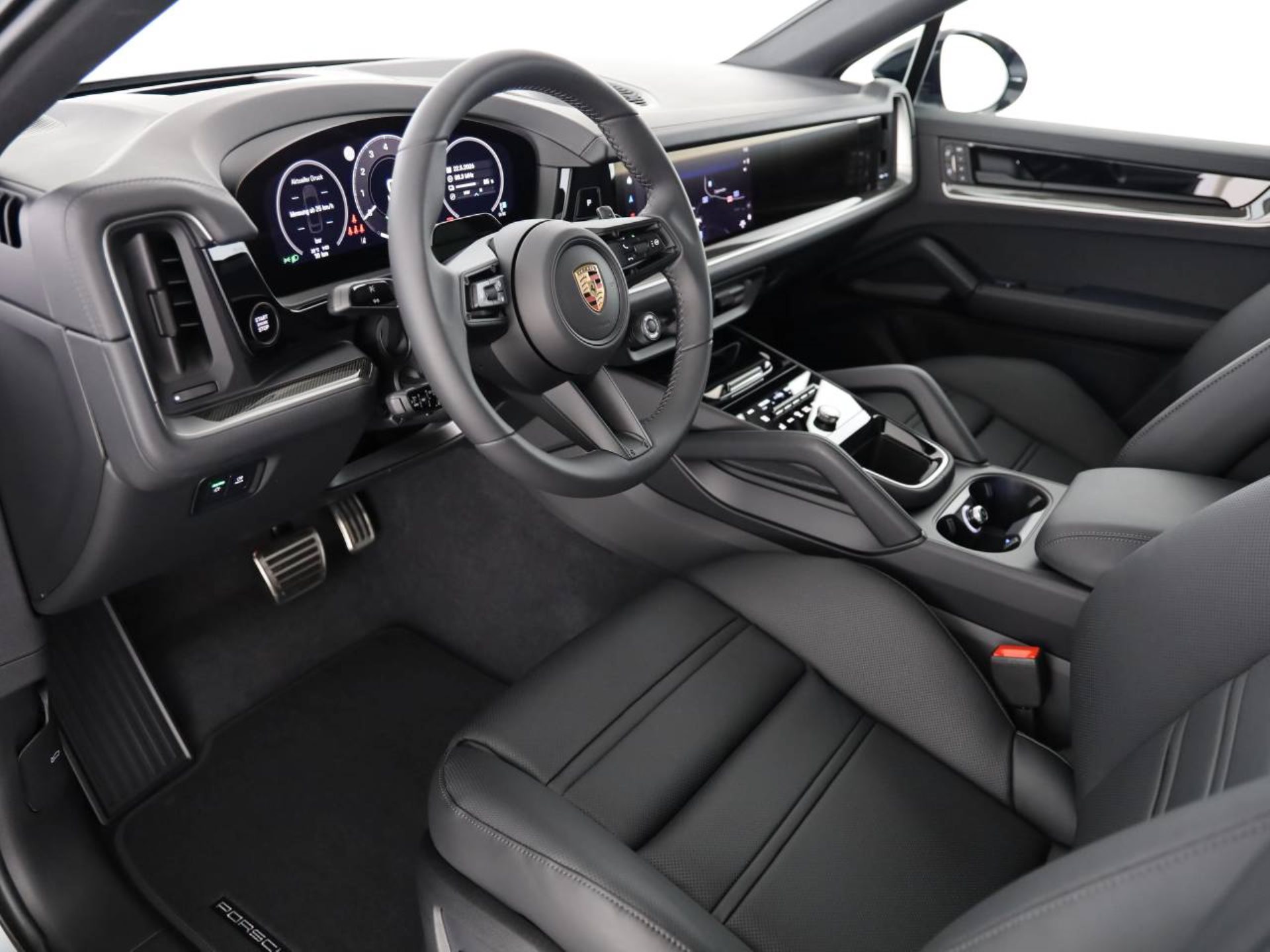 PORSCHE Cayenne S E-Hybrid Coupé Black Edition-showroom-element-3