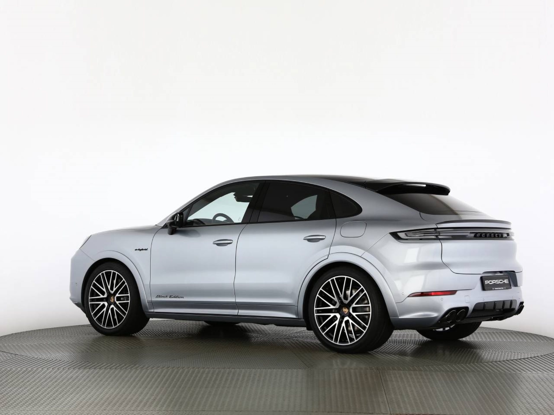 PORSCHE Cayenne S E-Hybrid Coupé Black Edition-image-15