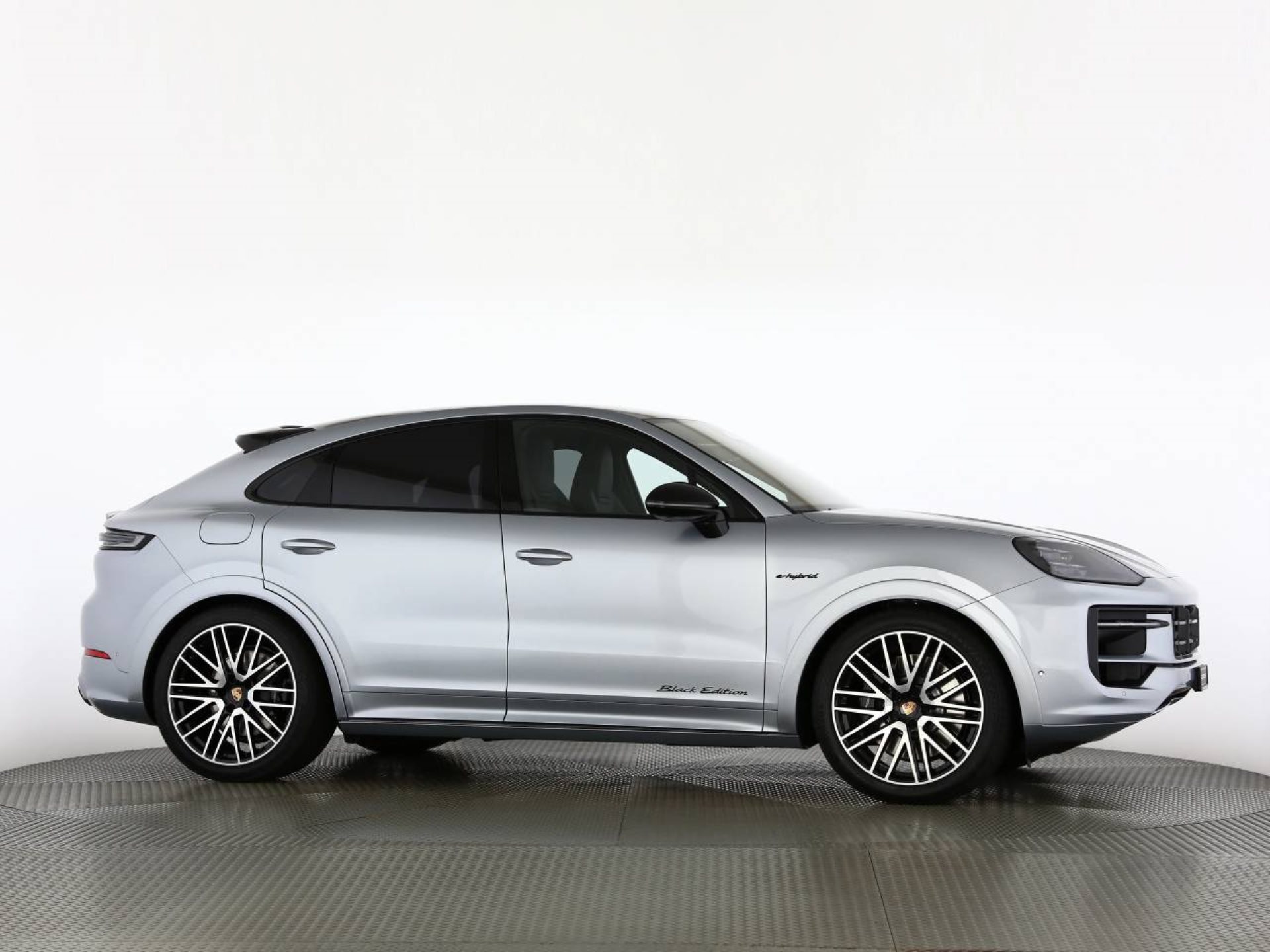 PORSCHE Cayenne S E-Hybrid Coupé Black Edition-image-25