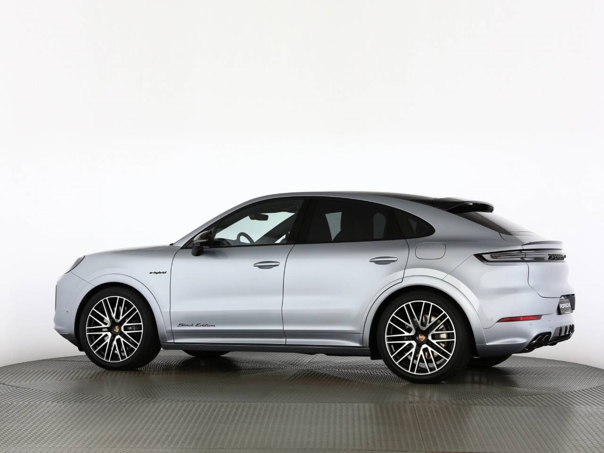 PORSCHE Cayenne S E-Hybrid Coupé Black Edition-image-14