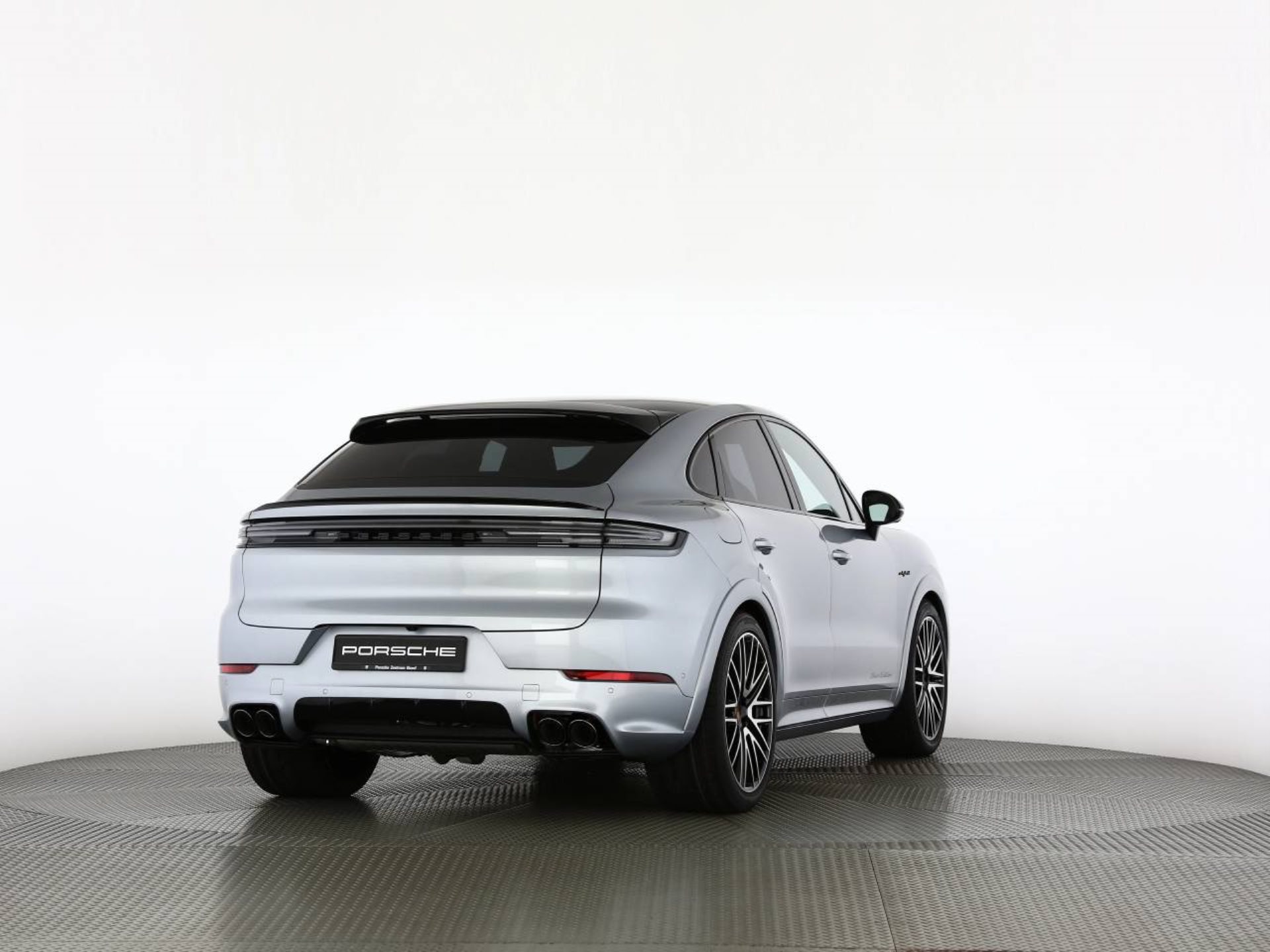 PORSCHE Cayenne S E-Hybrid Coupé Black Edition-image-19
