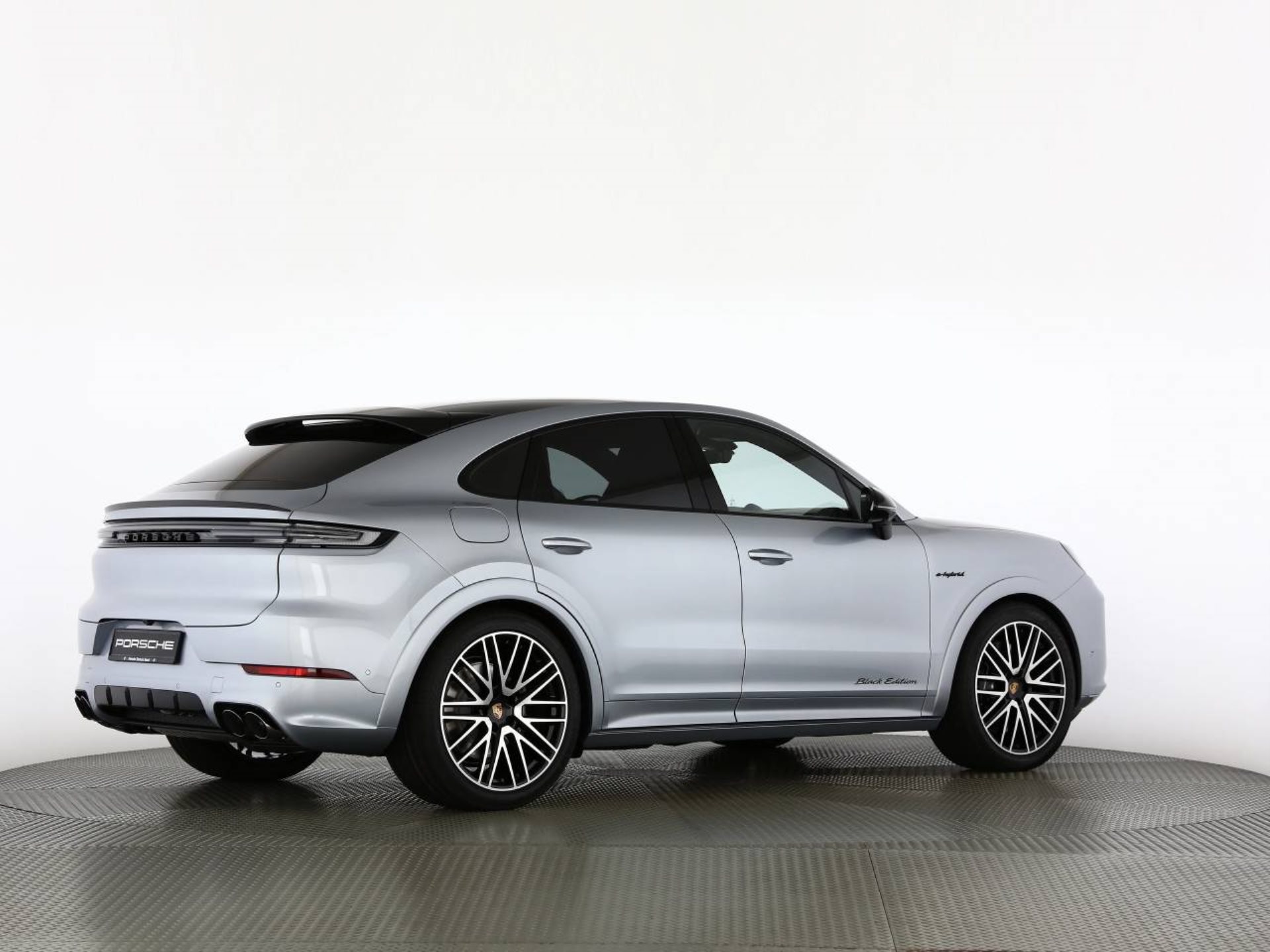 PORSCHE Cayenne S E-Hybrid Coupé Black Edition-image-21