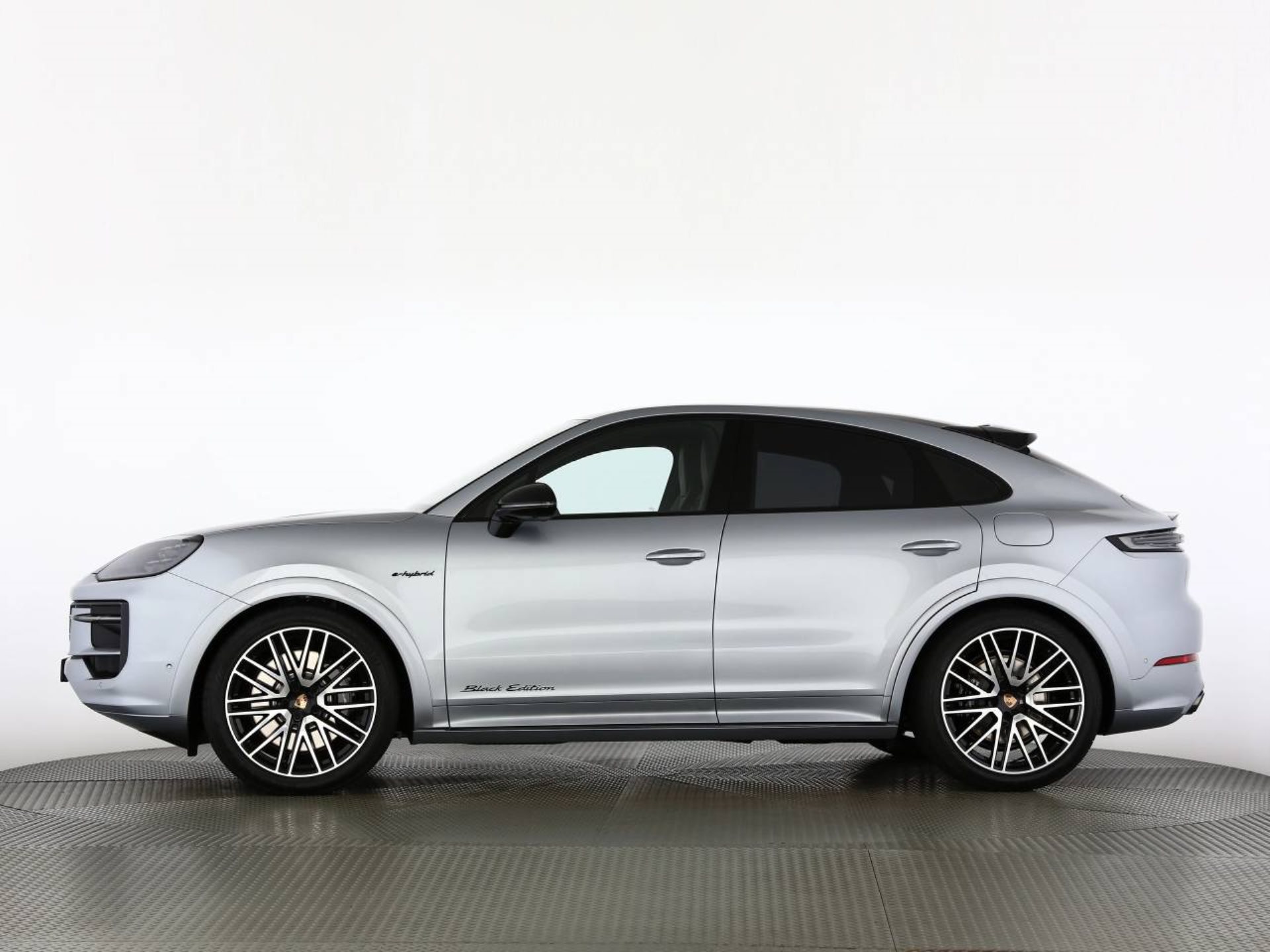 PORSCHE Cayenne S E-Hybrid Coupé Black Edition-image-12