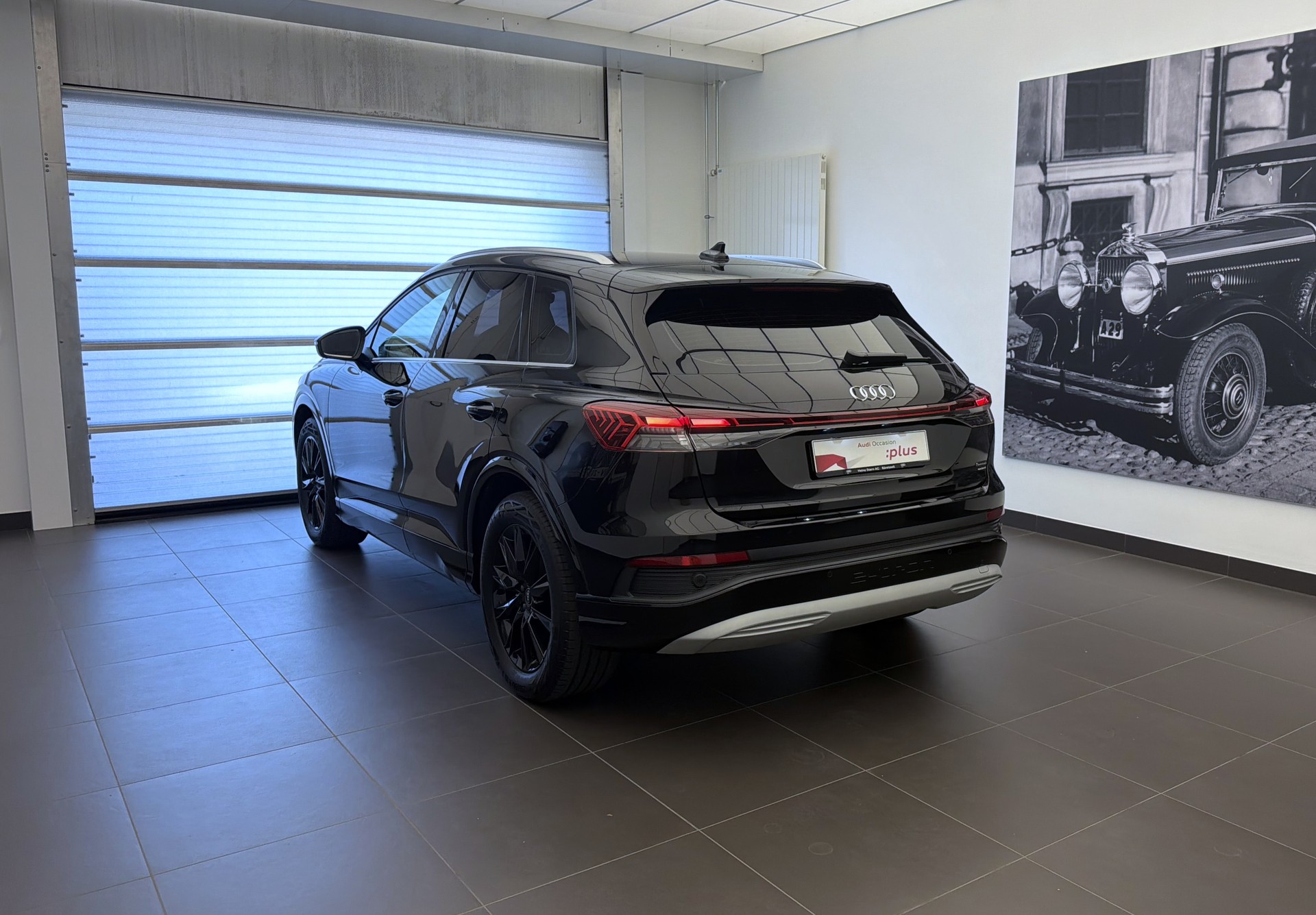 AUDI Q4 e-tron 50 quattro-image-21
