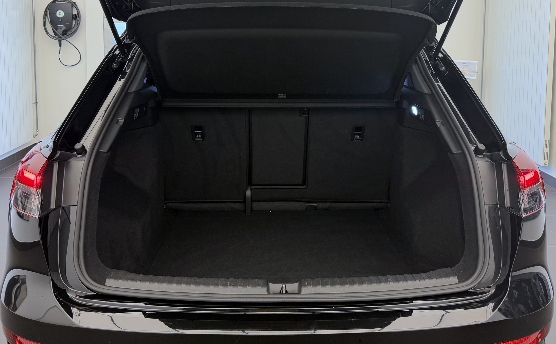AUDI Q4 e-tron 50 quattro-image-20