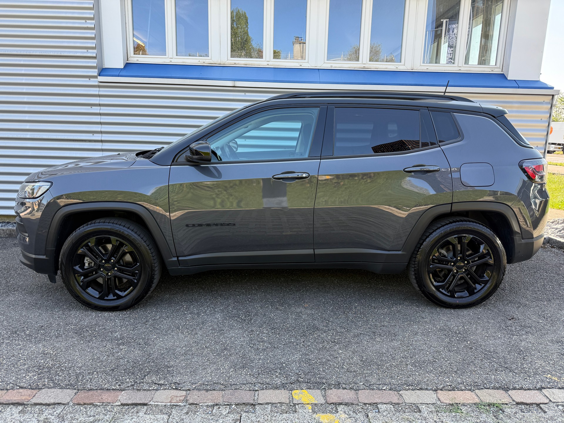 JEEP Compass 1.3 T PHEV Upland AWD-image-2