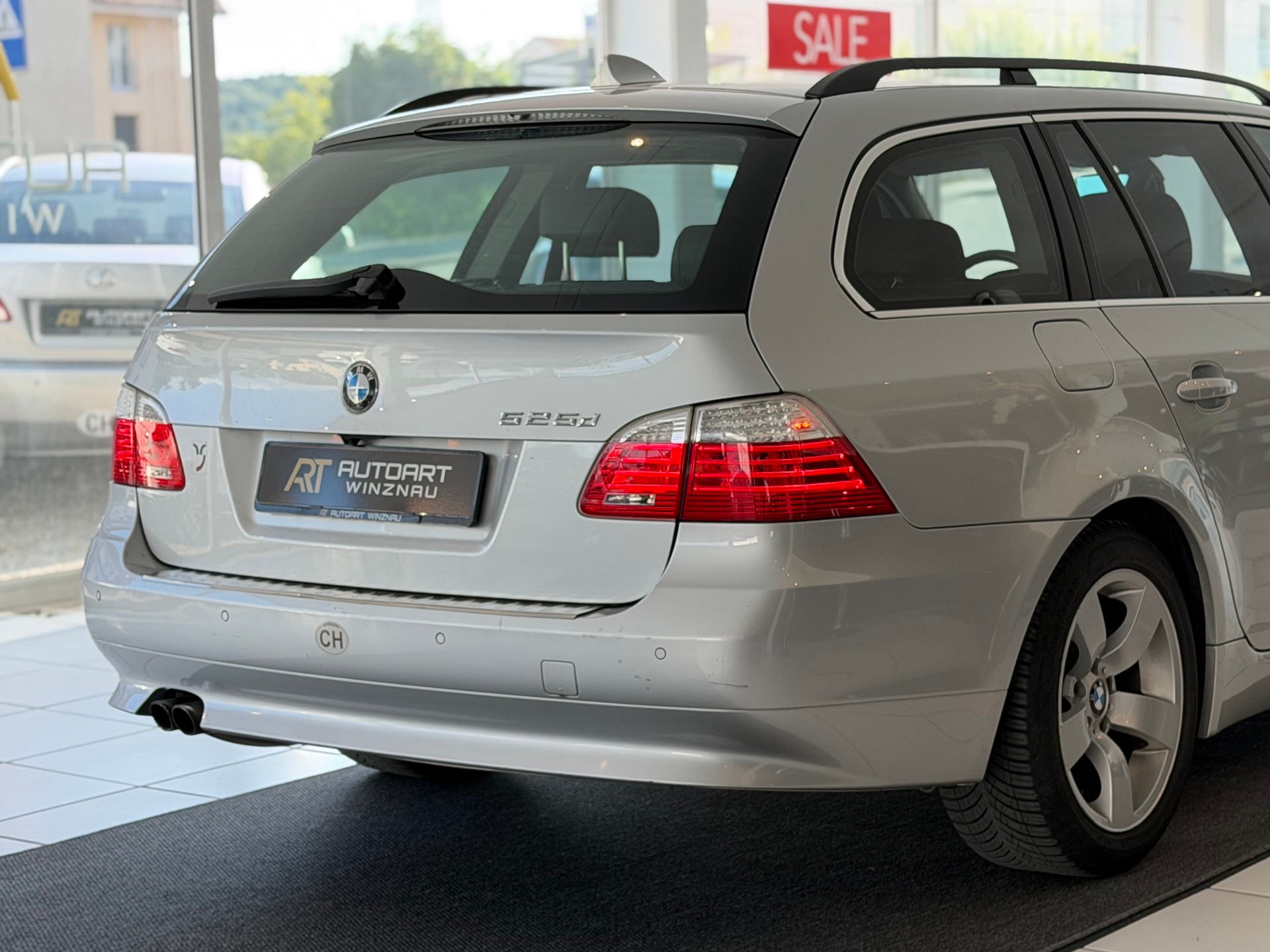 BMW 525d Touring **Frisch ab MFK & Service**-image-5