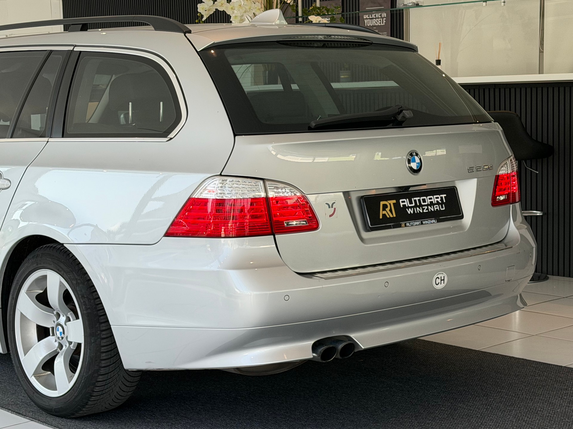 BMW 525d Touring **Frisch ab MFK & Service**-image-7