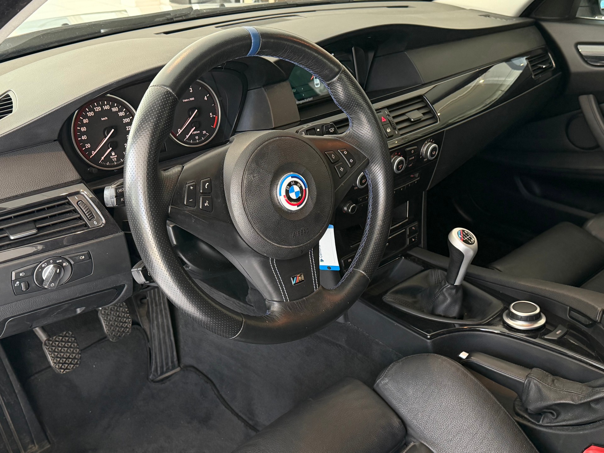 BMW 525d Touring **Frisch ab MFK & Service**-image-10
