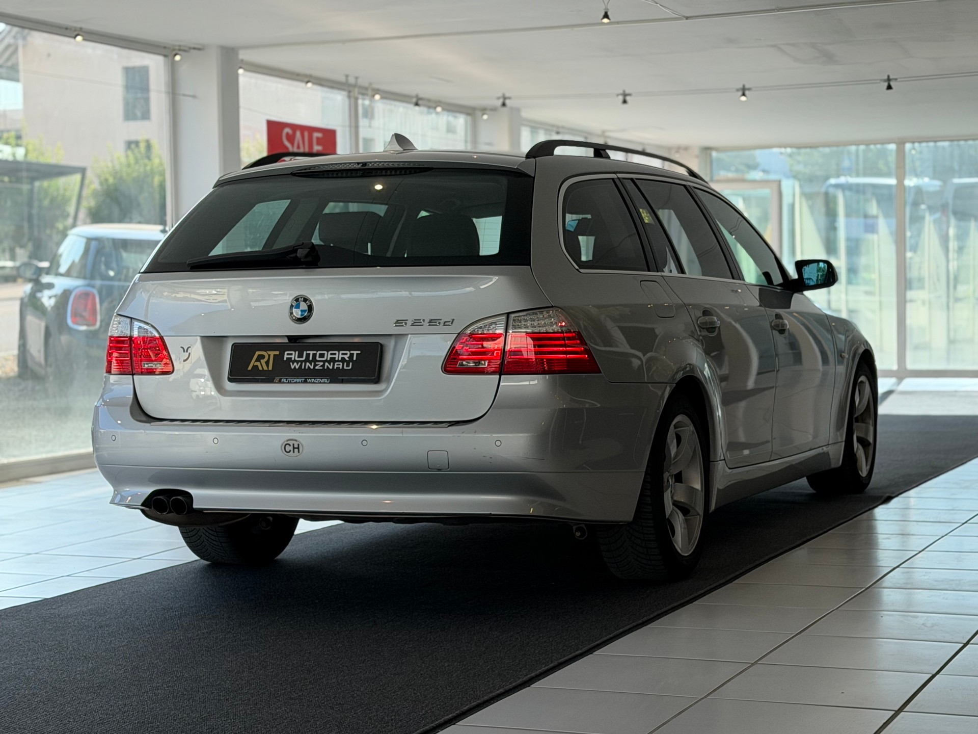 BMW 525d Touring **Frisch ab MFK & Service**-image-4