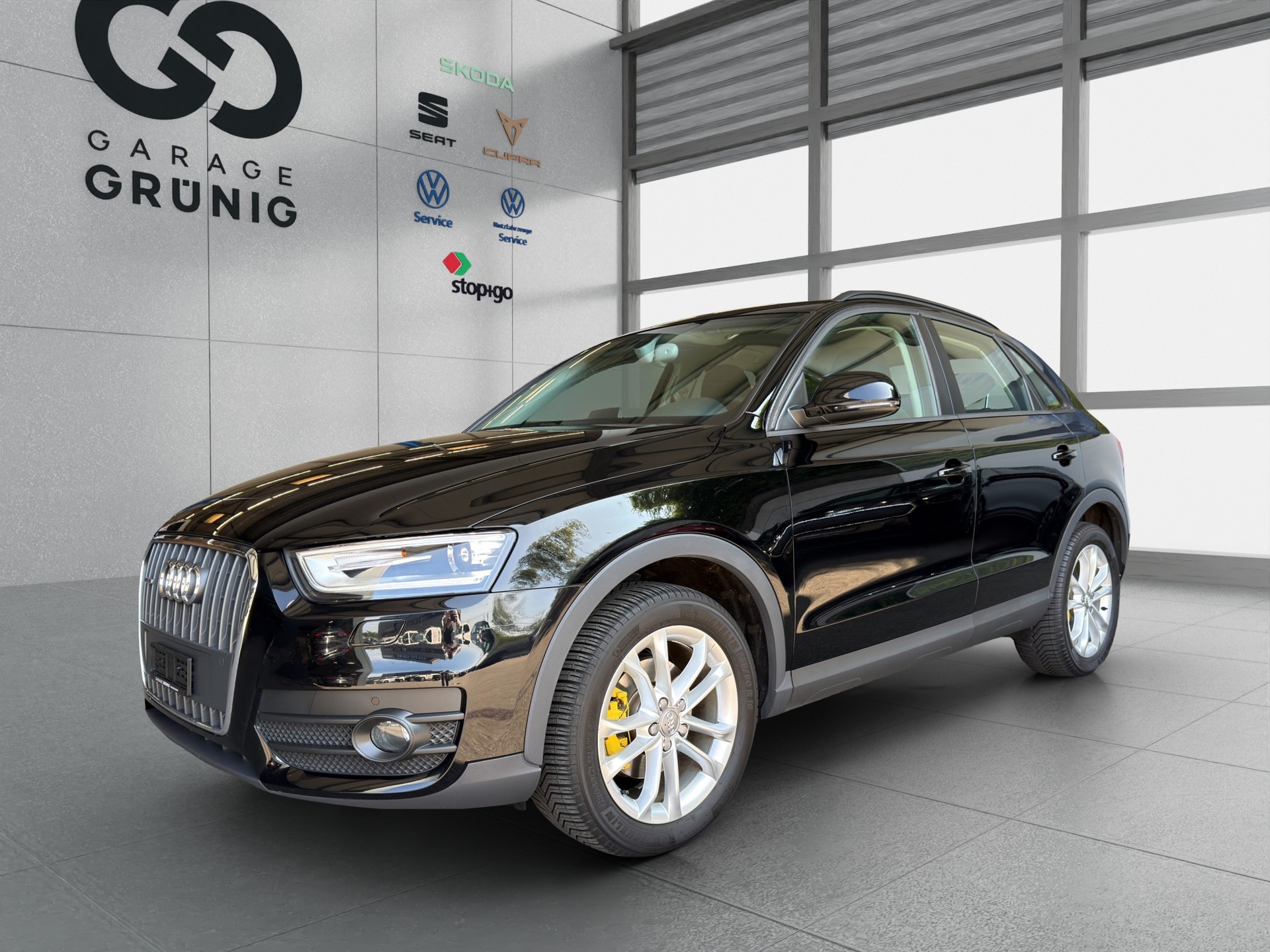 AUDI Q3 2.0 TFSI quattro S-tronic