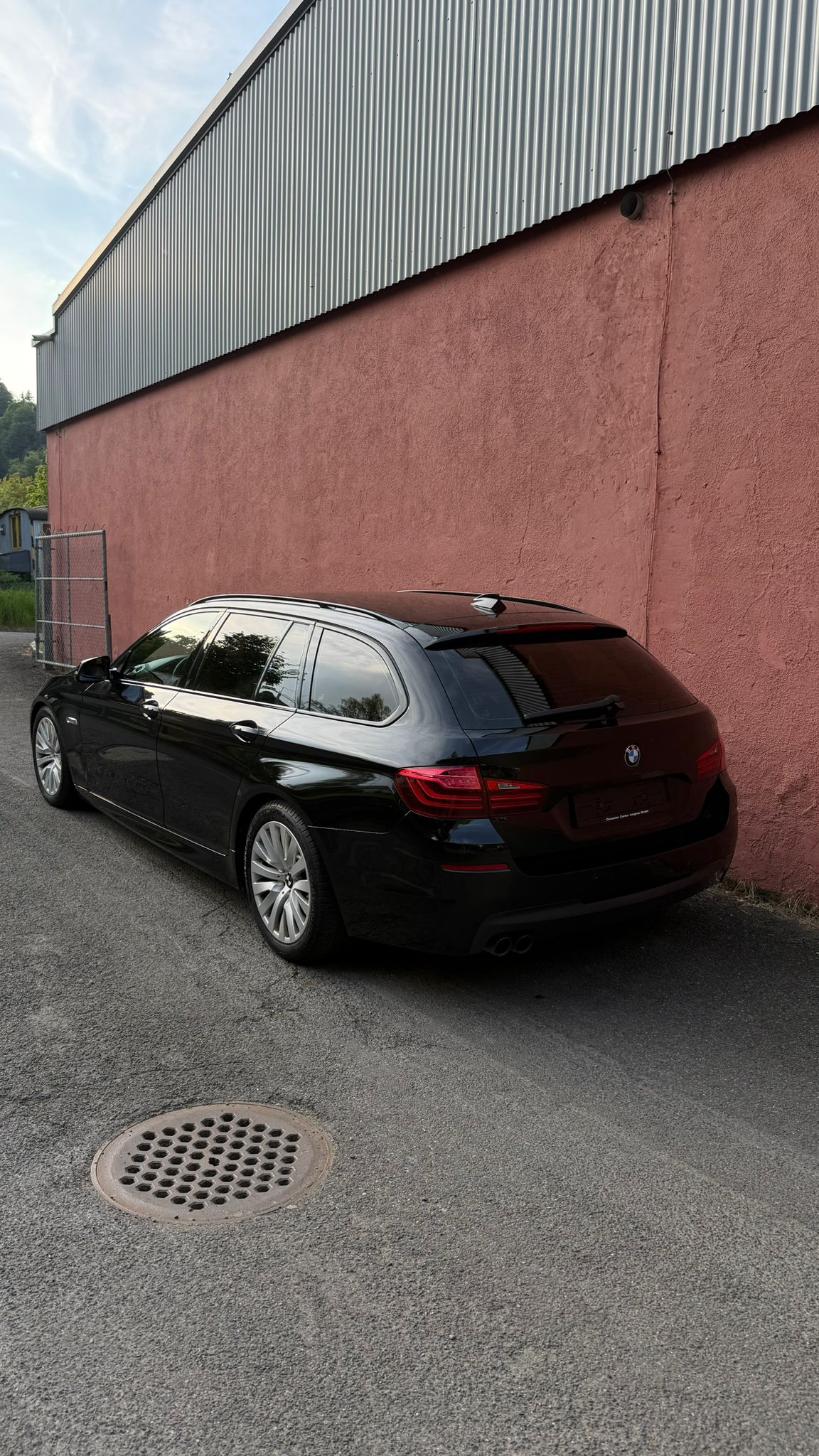 BMW 520d Touring xDrive Modern Line Steptronic-image-3