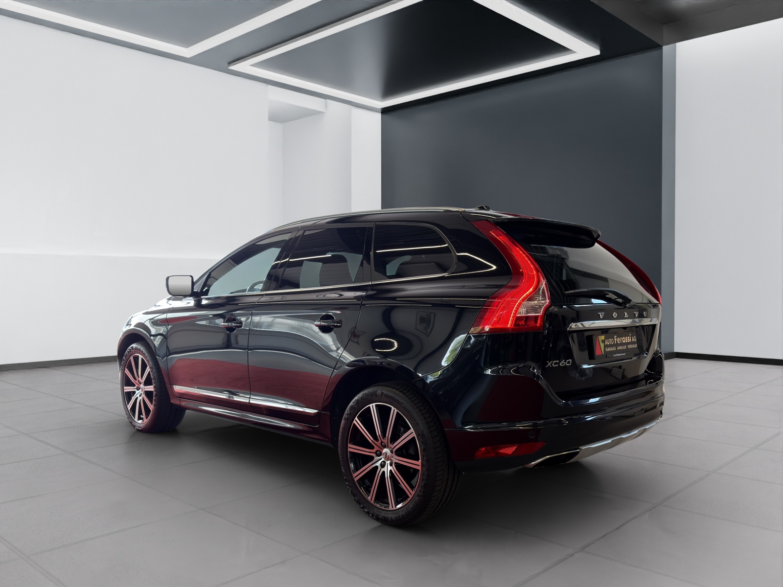 VOLVO XC60 T5 Summum Geartronic-image-3