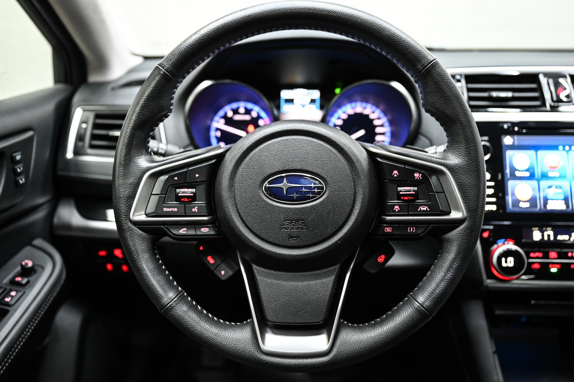SUBARU Outback 2.5i Luxury-image-20