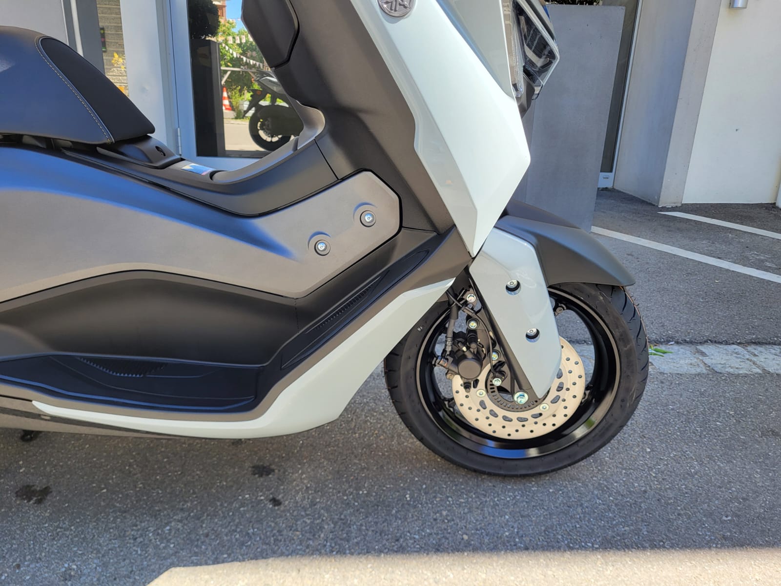 YAMAHA N-Max GPD 125 Tech-Max-image-4