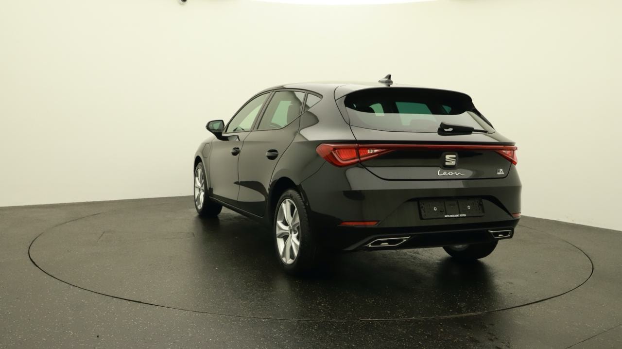SEAT Leon 1.5 eHybrid pHEV DSG FR-image-3