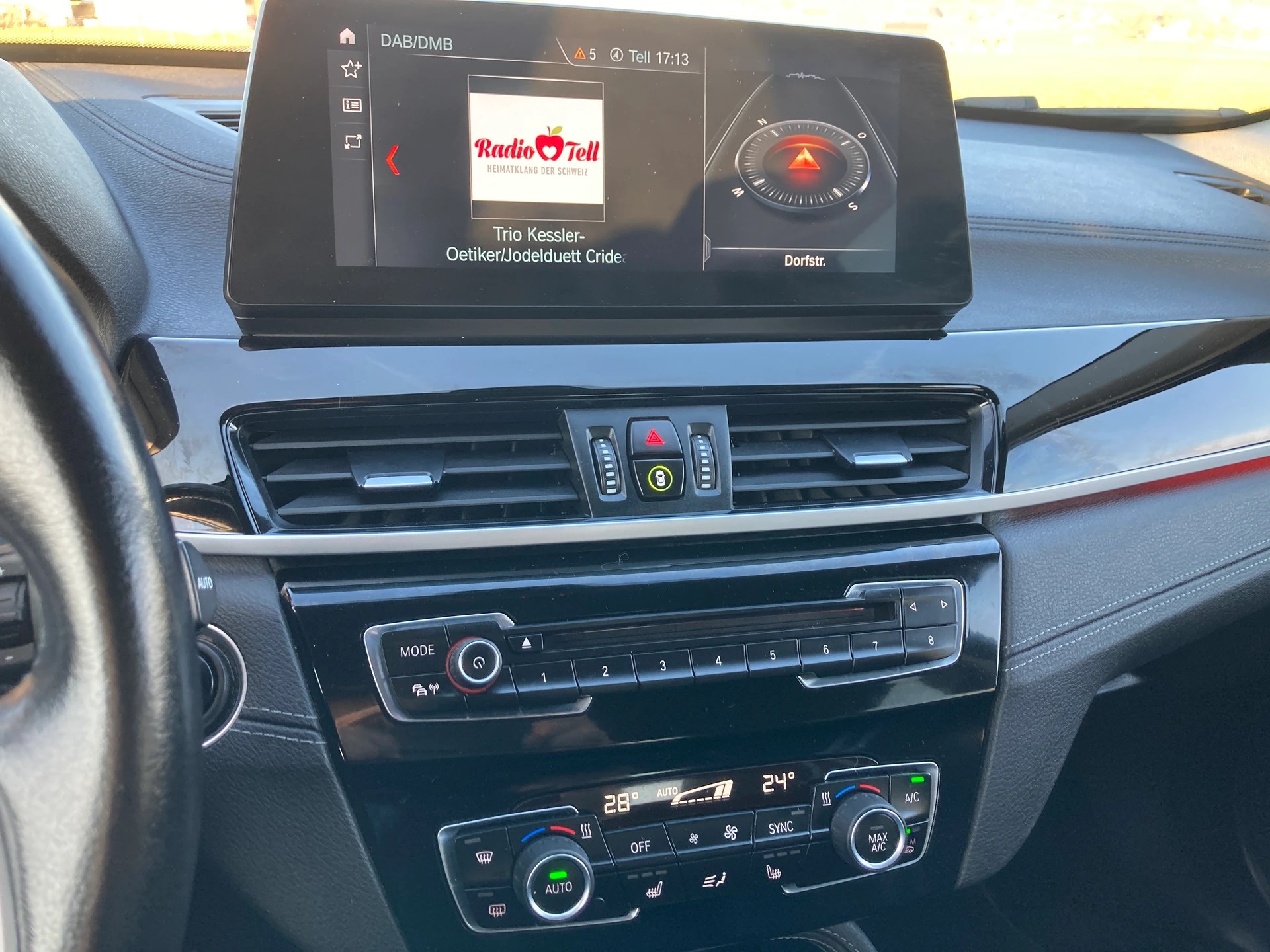 BMW X1 xDrive 20d Steptronic-image-10