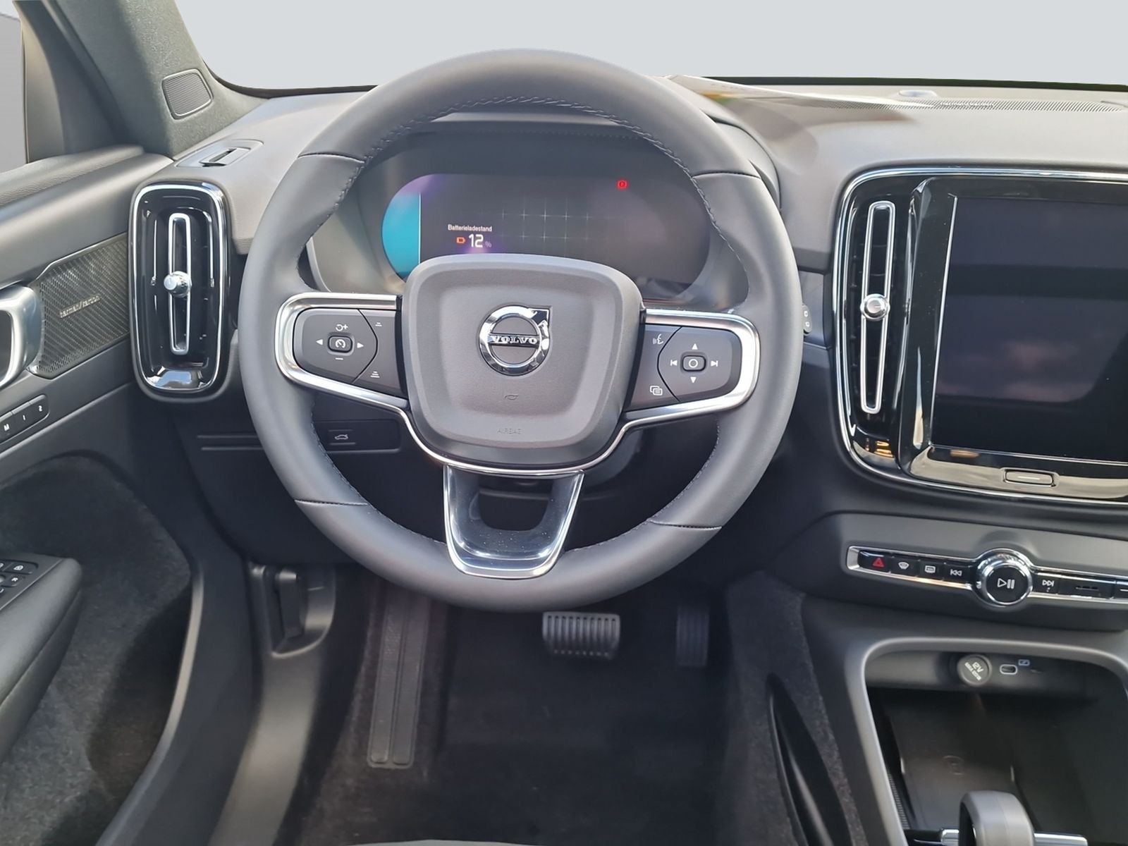 VOLVO XC40 P8 Twin Ultimate AWD-image-12