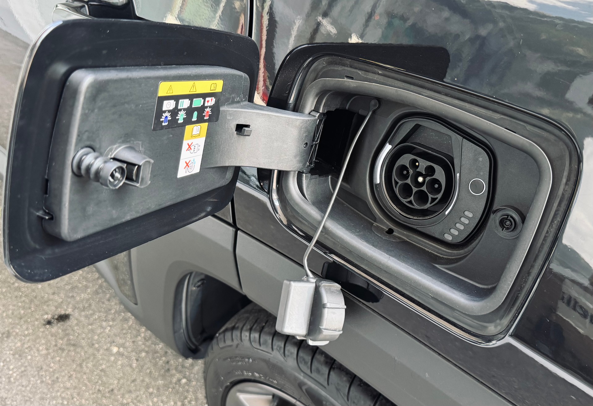 JEEP Renegade 1.3 T PHEV S AWD-image-22