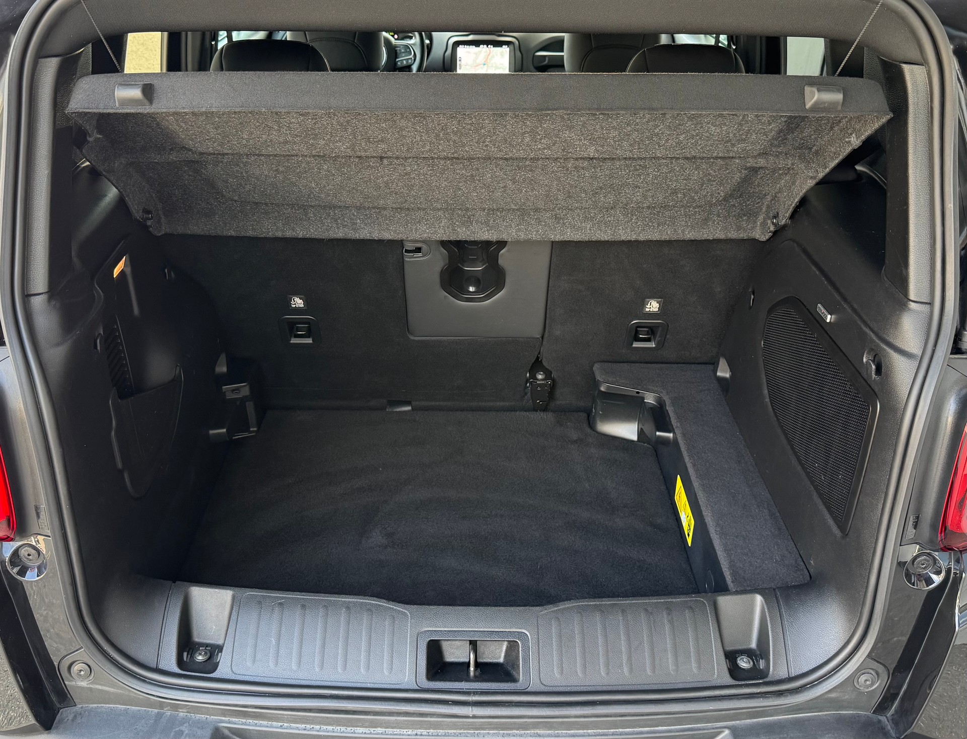 JEEP Renegade 1.3 T PHEV S AWD-image-10
