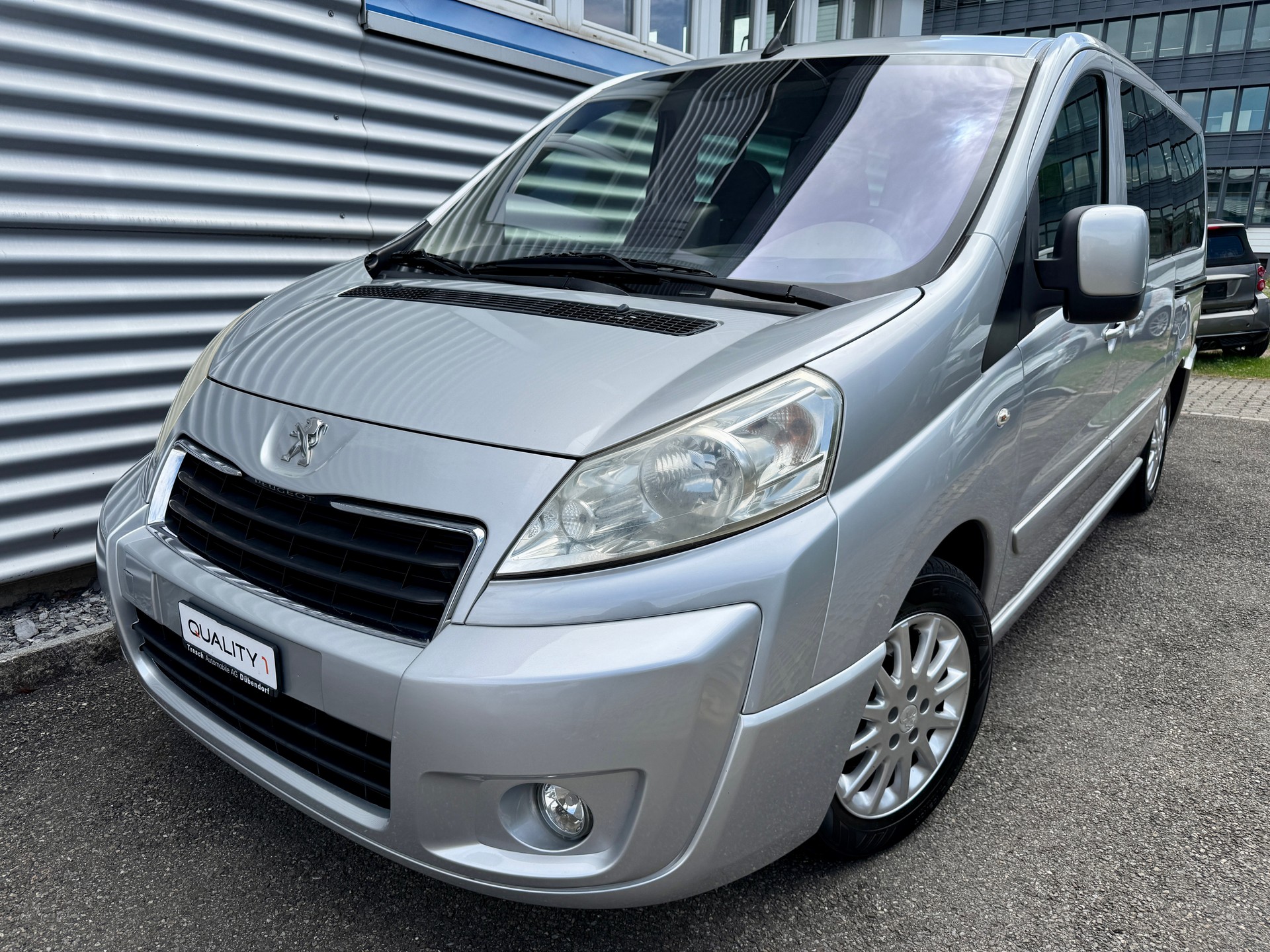 PEUGEOT Expert Tepee 2.0 HDi Premium L2-image-0