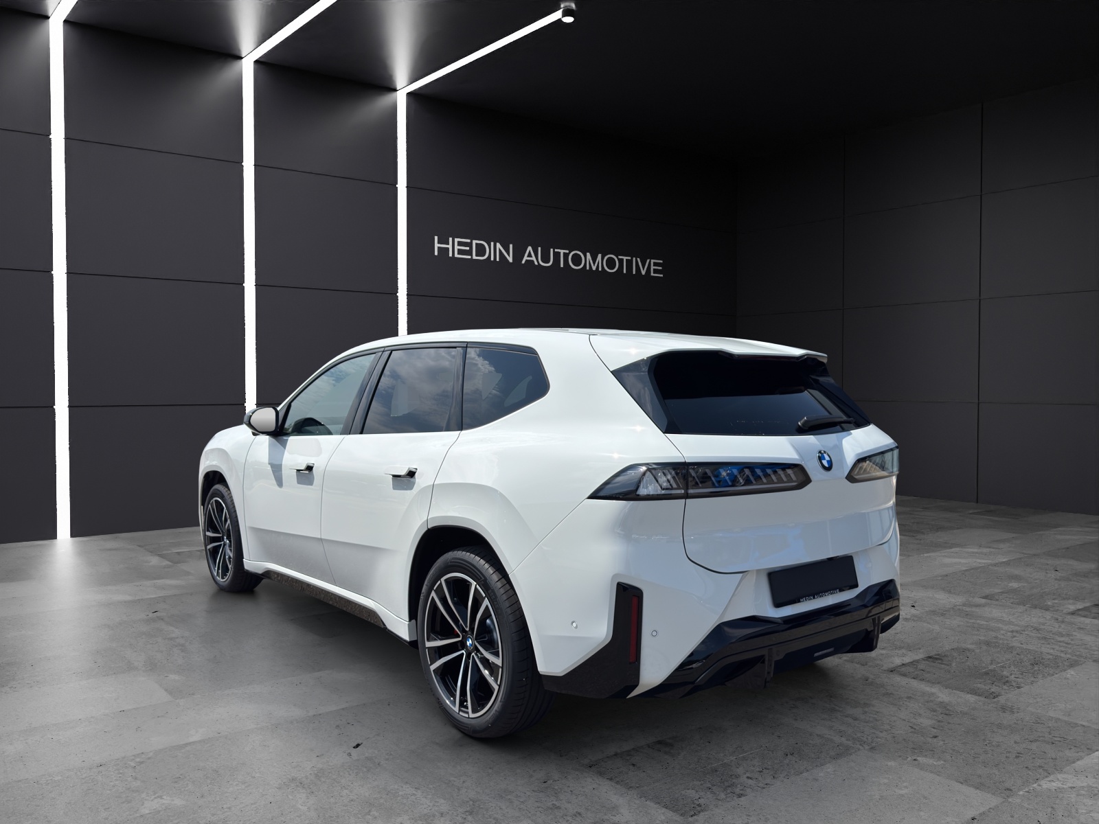 BMW iX3 50 xDrive M Sport Pro-image-17