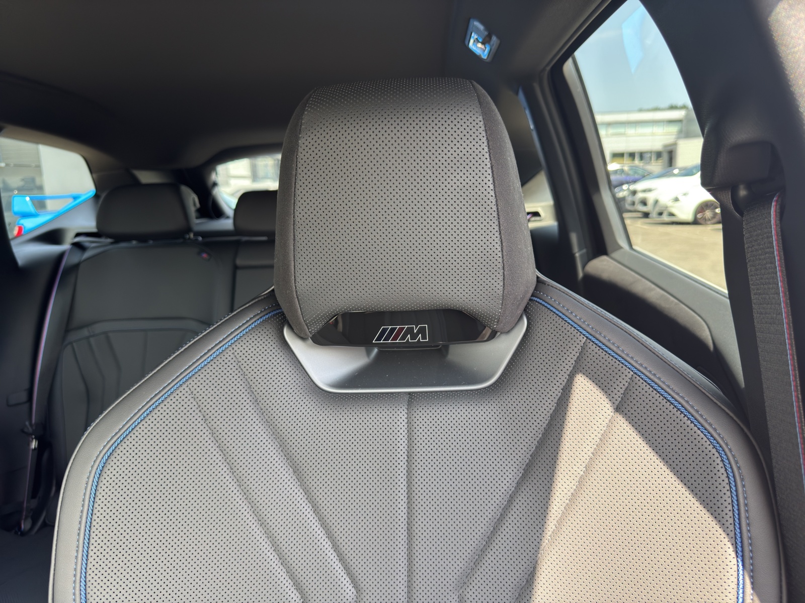 BMW iX3 50 xDrive M Sport Pro-image-12