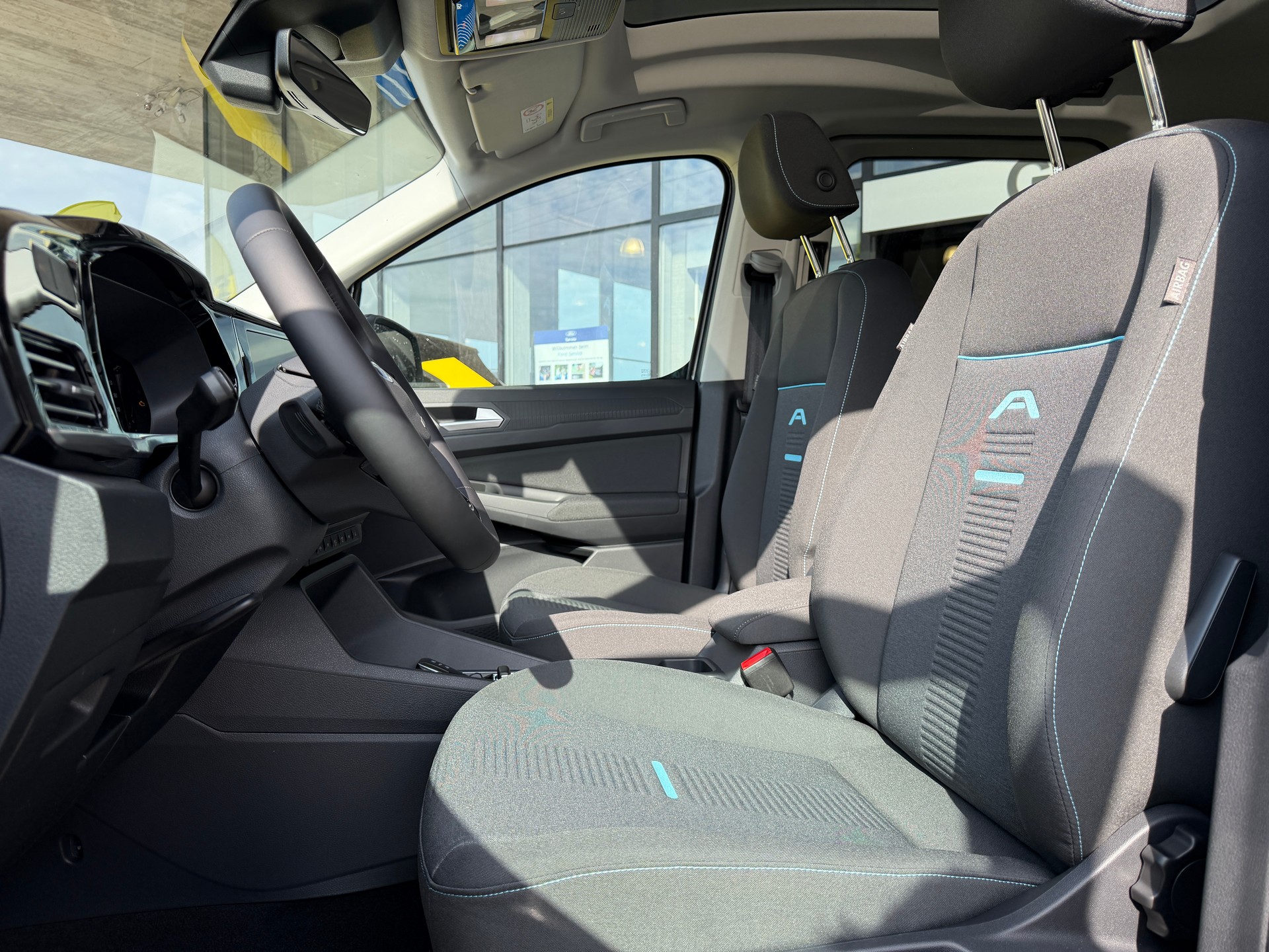 FORD Tourneo Connect 1.5 PHEV Active Automat-image-7