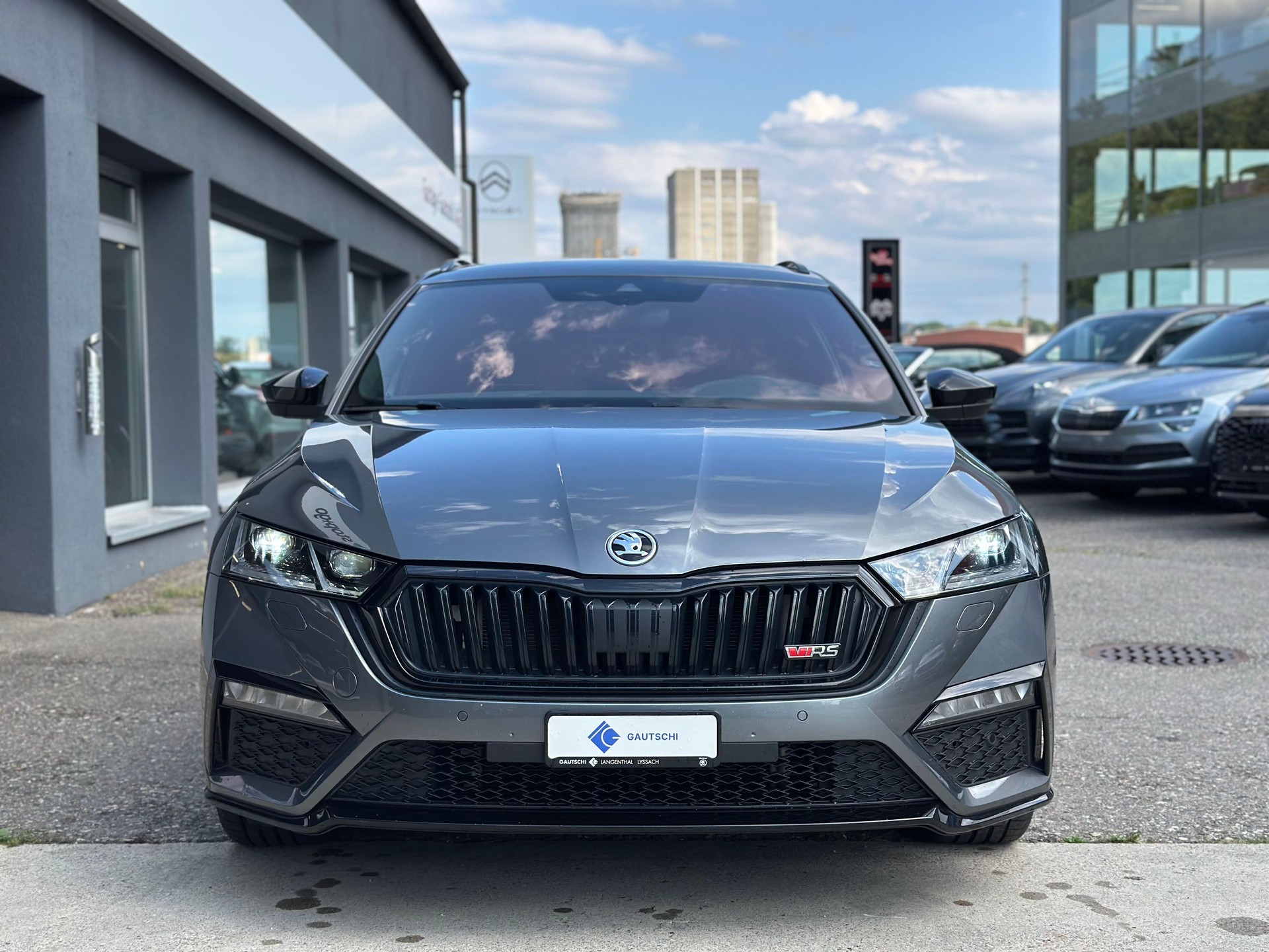 SKODA Octavia Combi 2.0 TDI DSG RS 4x4-image-1