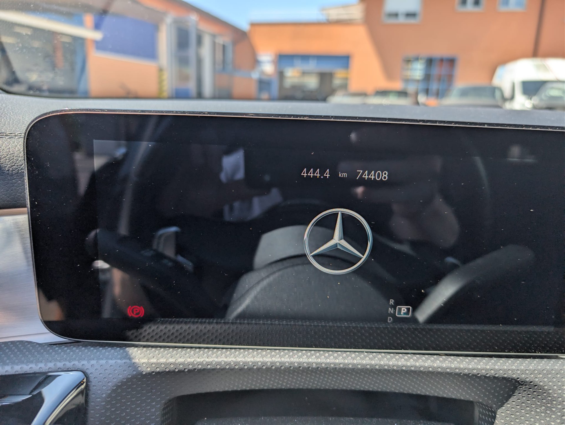 MERCEDES-BENZ A 200 AMG Line-image-3