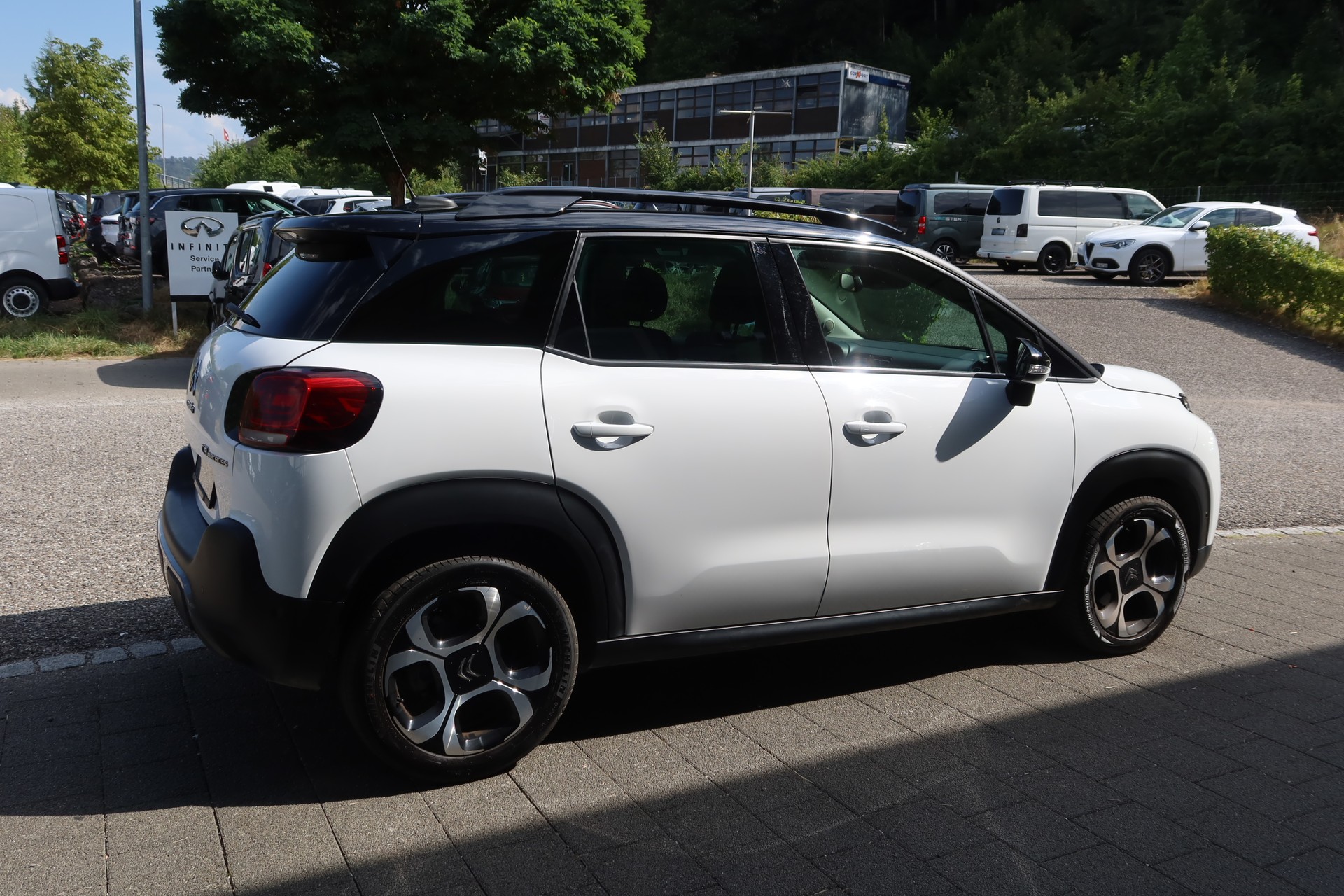 CITROEN C3 Aircross 1.5 HDi Shi P-image-4