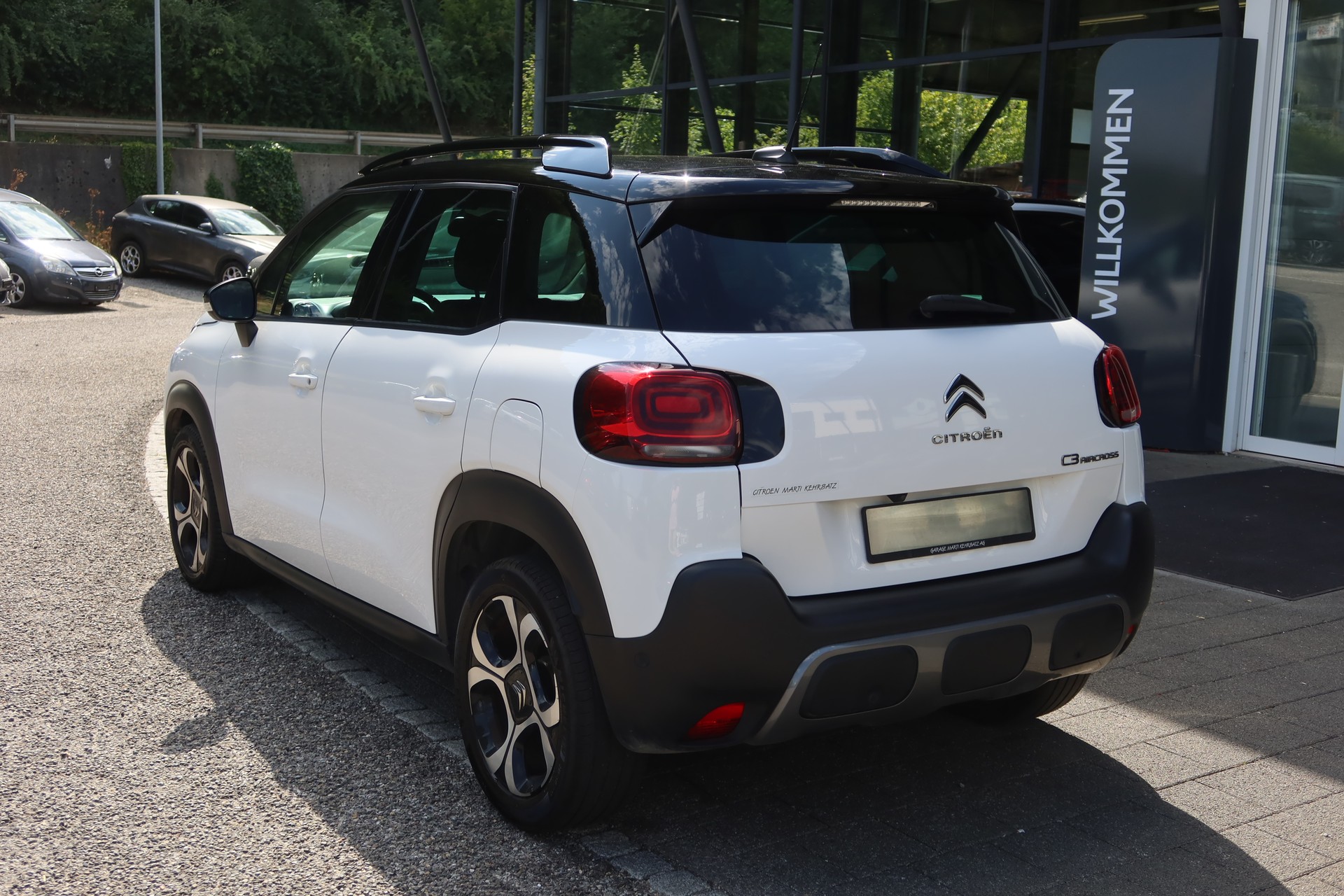 CITROEN C3 Aircross 1.5 HDi Shi P-image-3