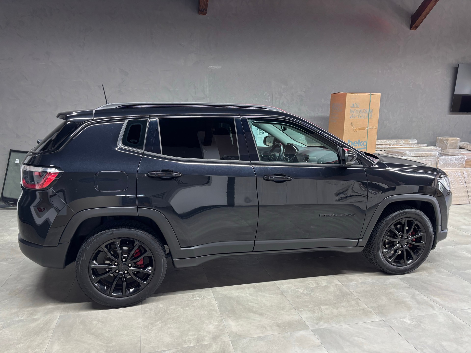 JEEP Compass 4x2 1.3 Turbo Night Eagle DKG-image-2
