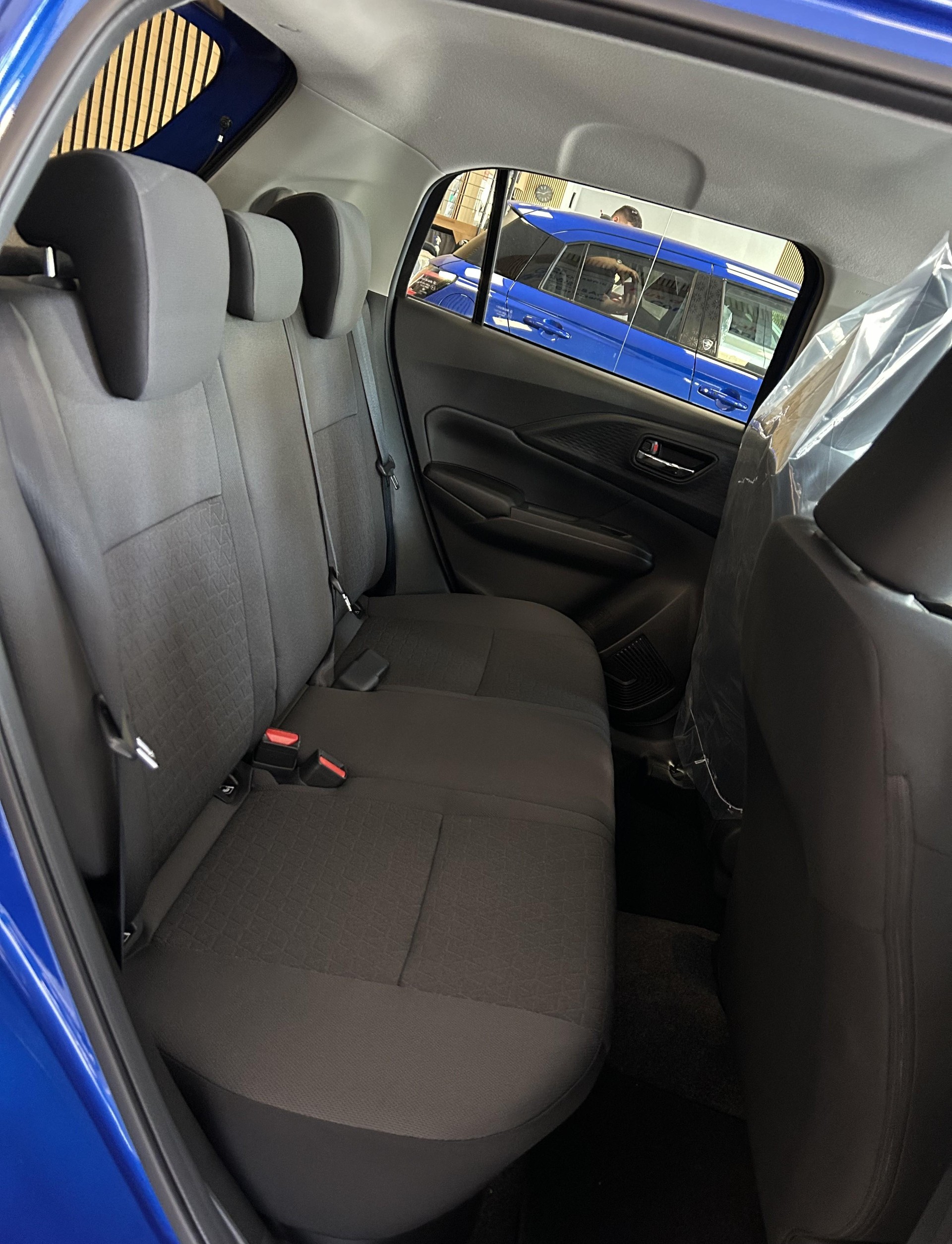 SUZUKI Swift 1.2 Piz Sulai Hybrid 4x4 4 ROUES HIVER OFFERT-image-15