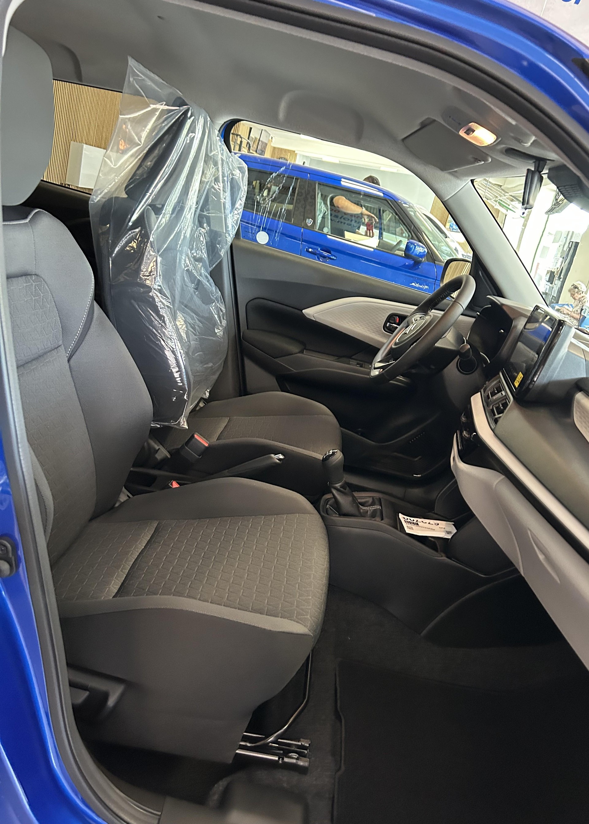 SUZUKI Swift 1.2 Piz Sulai Hybrid 4x4 4 ROUES HIVER OFFERT-image-13