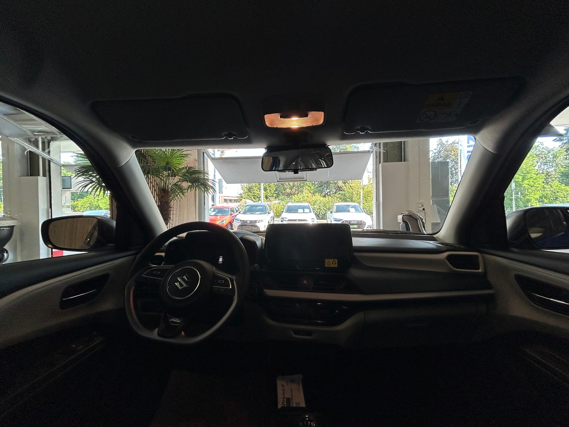 SUZUKI Swift 1.2 Piz Sulai Hybrid 4x4 4 ROUES HIVER OFFERT-image-7