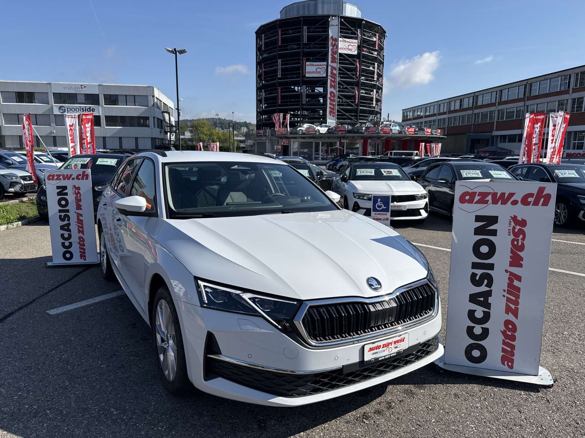 SKODA Octavia Combi 2.0 TDi Selection DSG-Automat-image-0