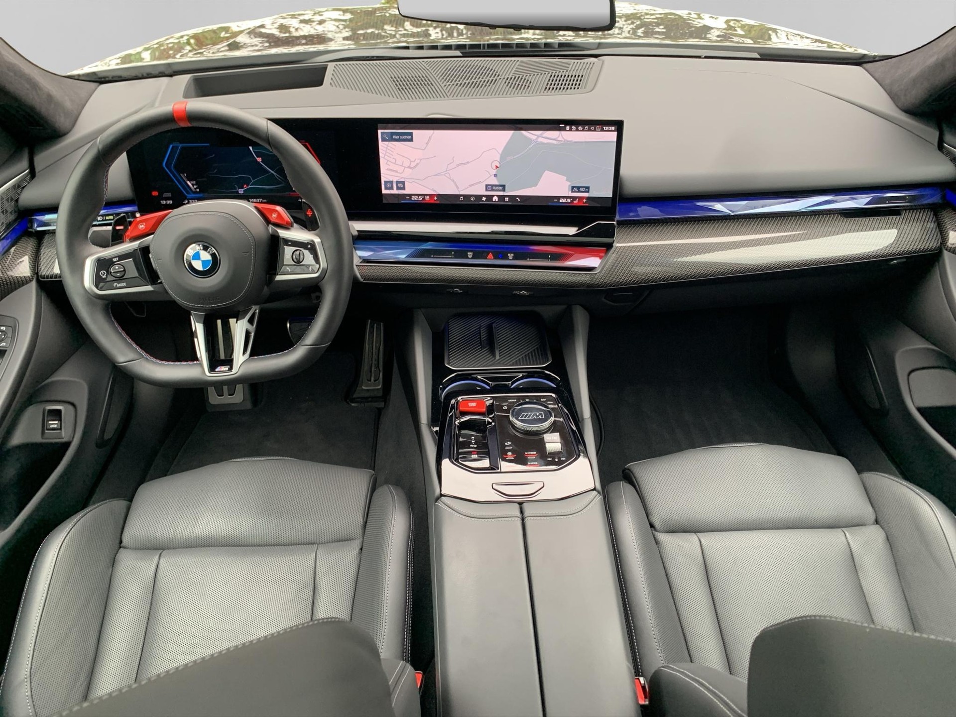 BMW M5 xDrive Touring-image-13