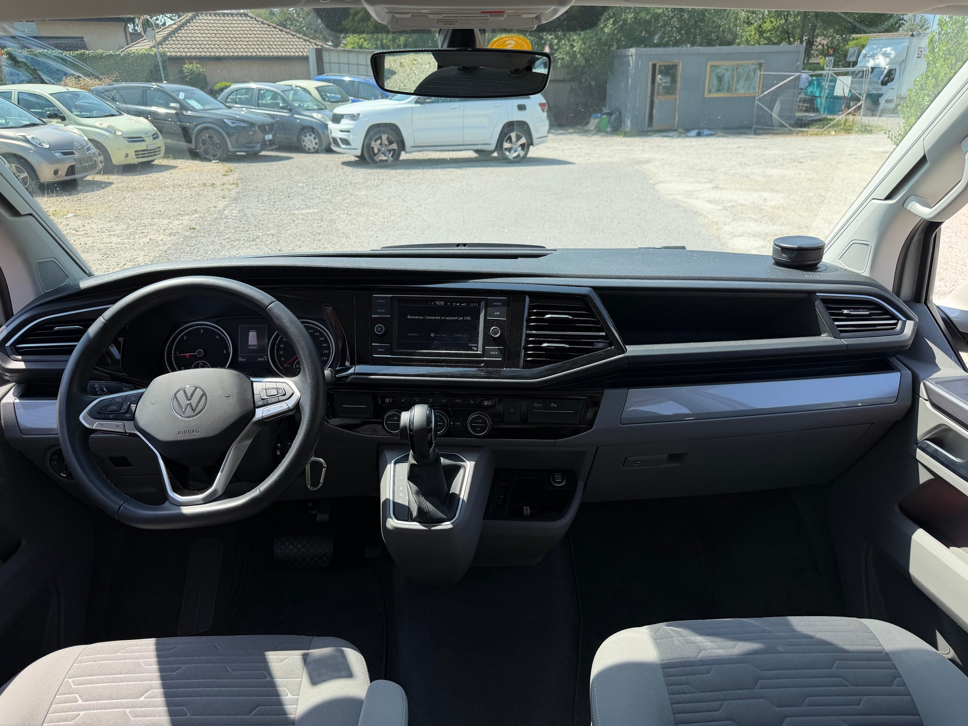 VW T6.1 California 2.0 TDI Ocean Edition Liberty DSG-image-9