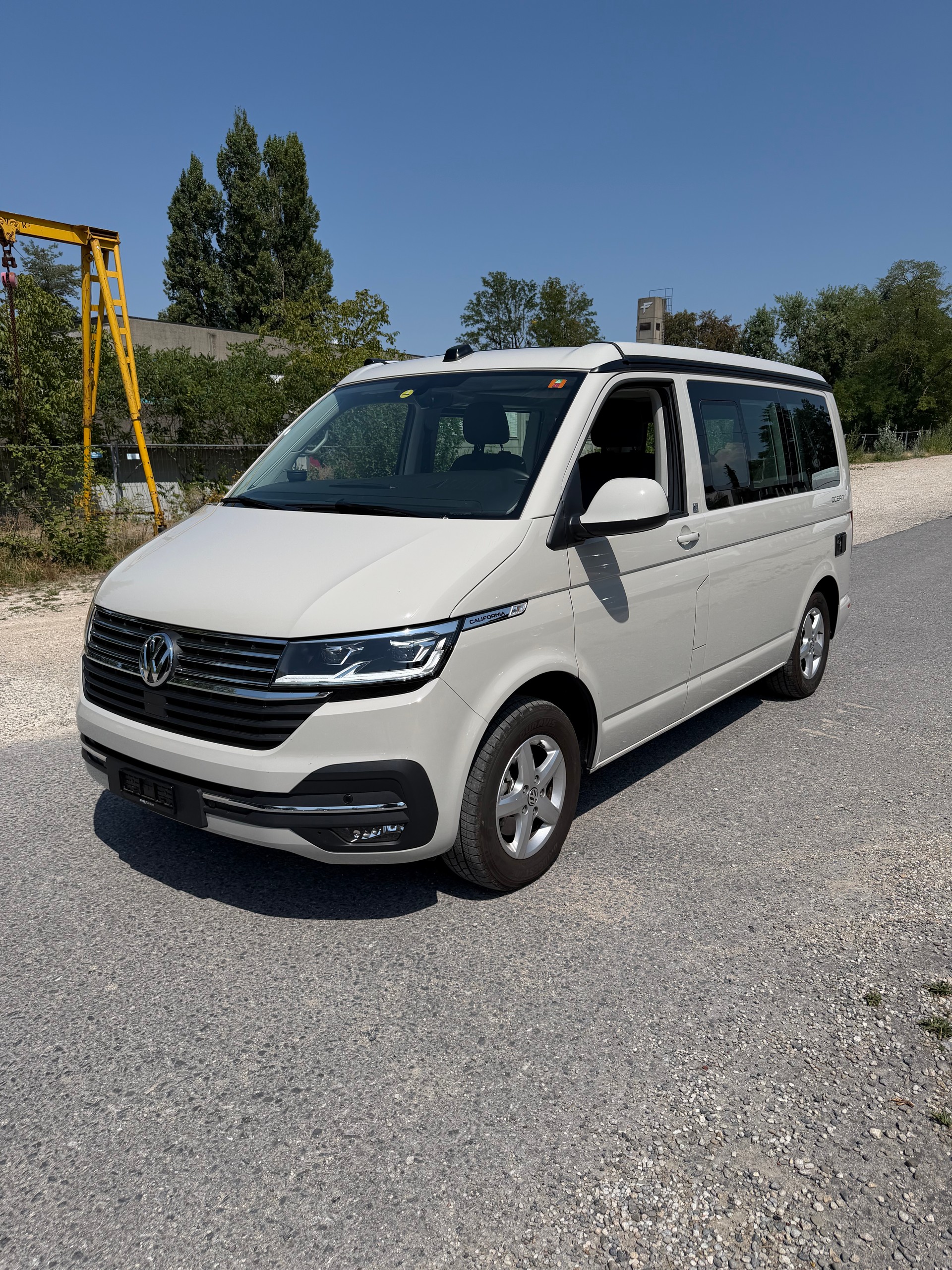 VW T6.1 California 2.0 TDI Ocean Edition Liberty DSG-image-2