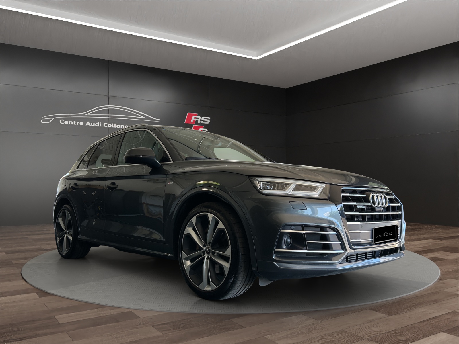 AUDI Q5 55 TFSI e sport quattro-image-5