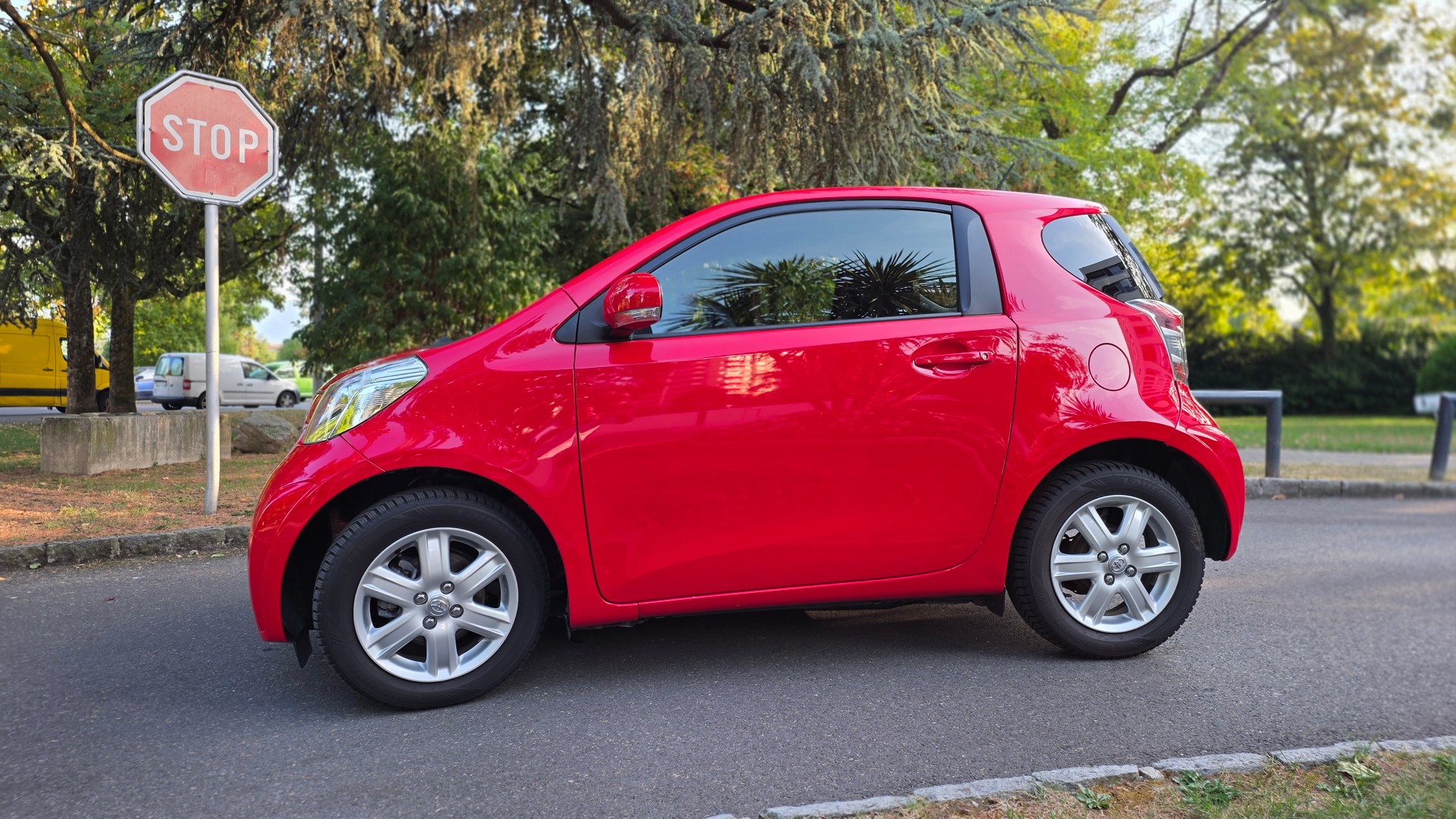 TOYOTA iQ 1.0 VVT-i Luna-image-7