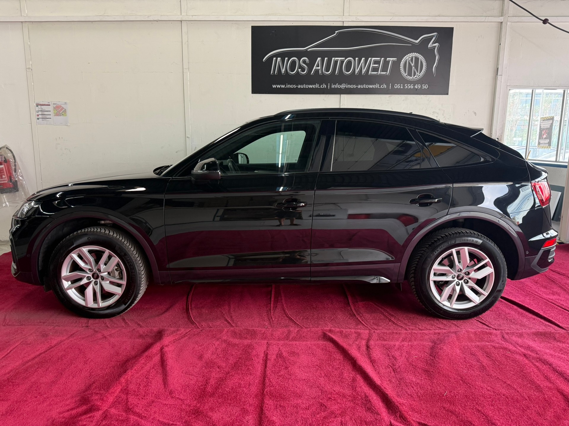 AUDI Q5 Sportback 40 TDI S line quattro S-tronic-image-2