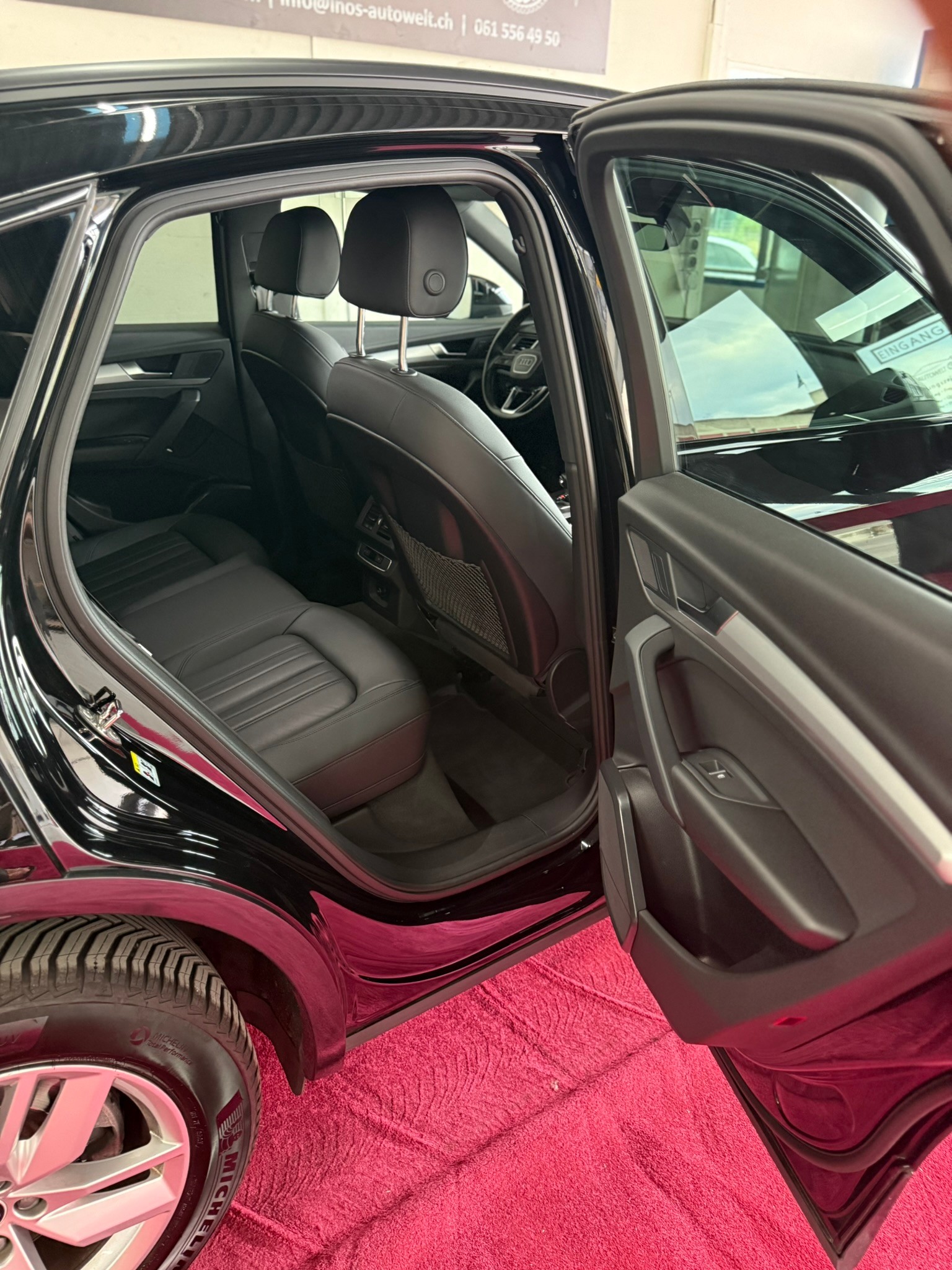 AUDI Q5 Sportback 40 TDI S line quattro S-tronic-image-12