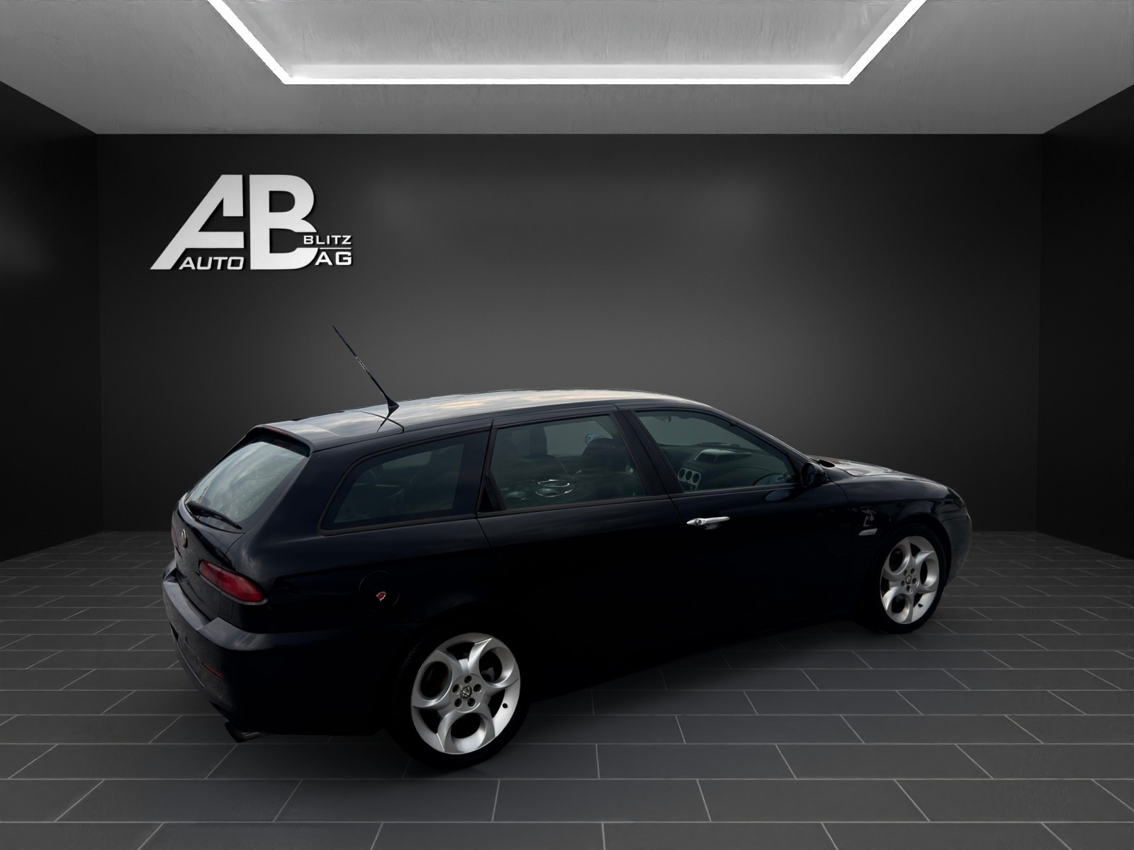 ALFA ROMEO 156 Sportwagon 2.4 JTD Ti-image-4