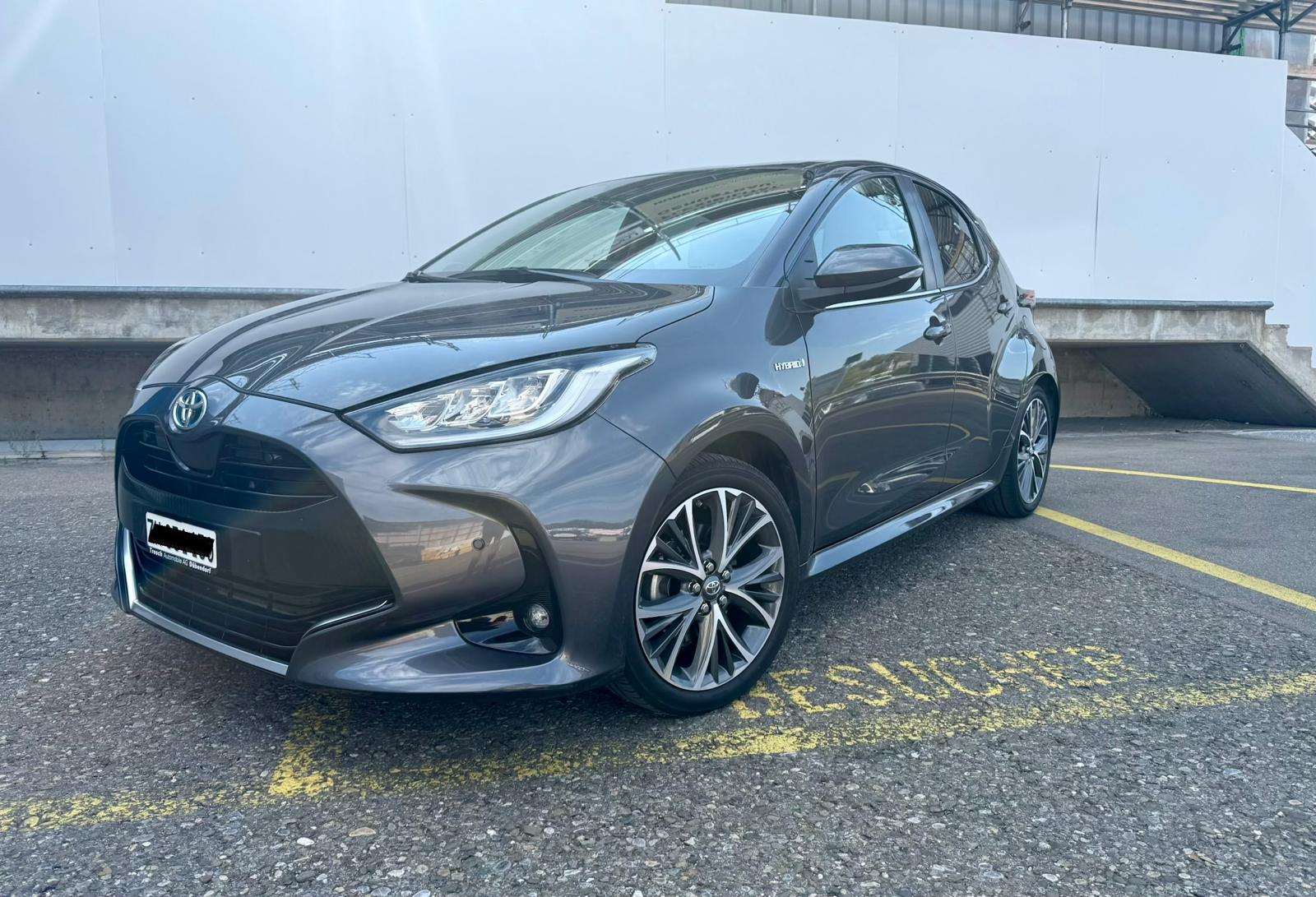 TOYOTA 1.5 VVT-i HSD Premium-image-0