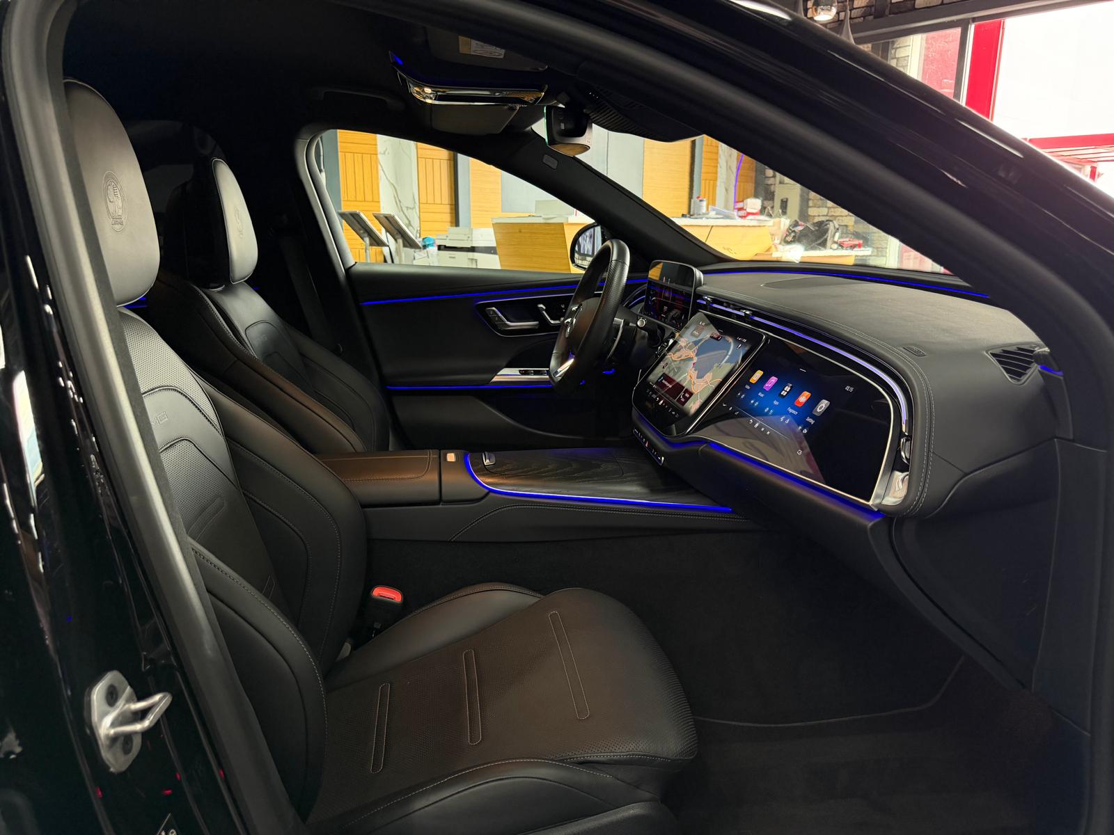 MERCEDES-BENZ E 53 AMG Limited All Black Performance Hybrid 4Matic+ 9G-Tronic 5Jahre Werksgarantie&Gratisservice-image-12